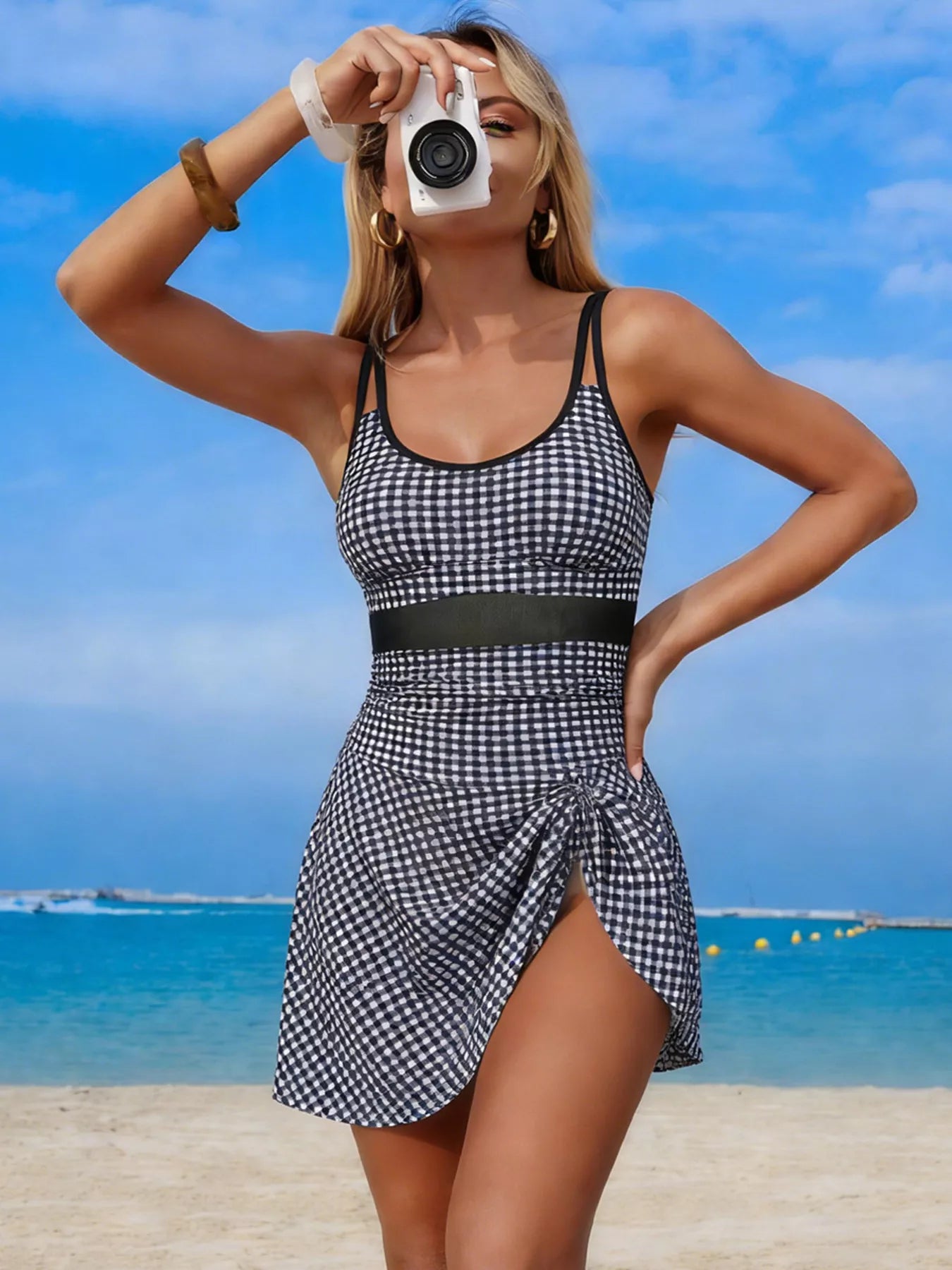 Mesh Panel Scoop Neck One Piece Swimsuit
