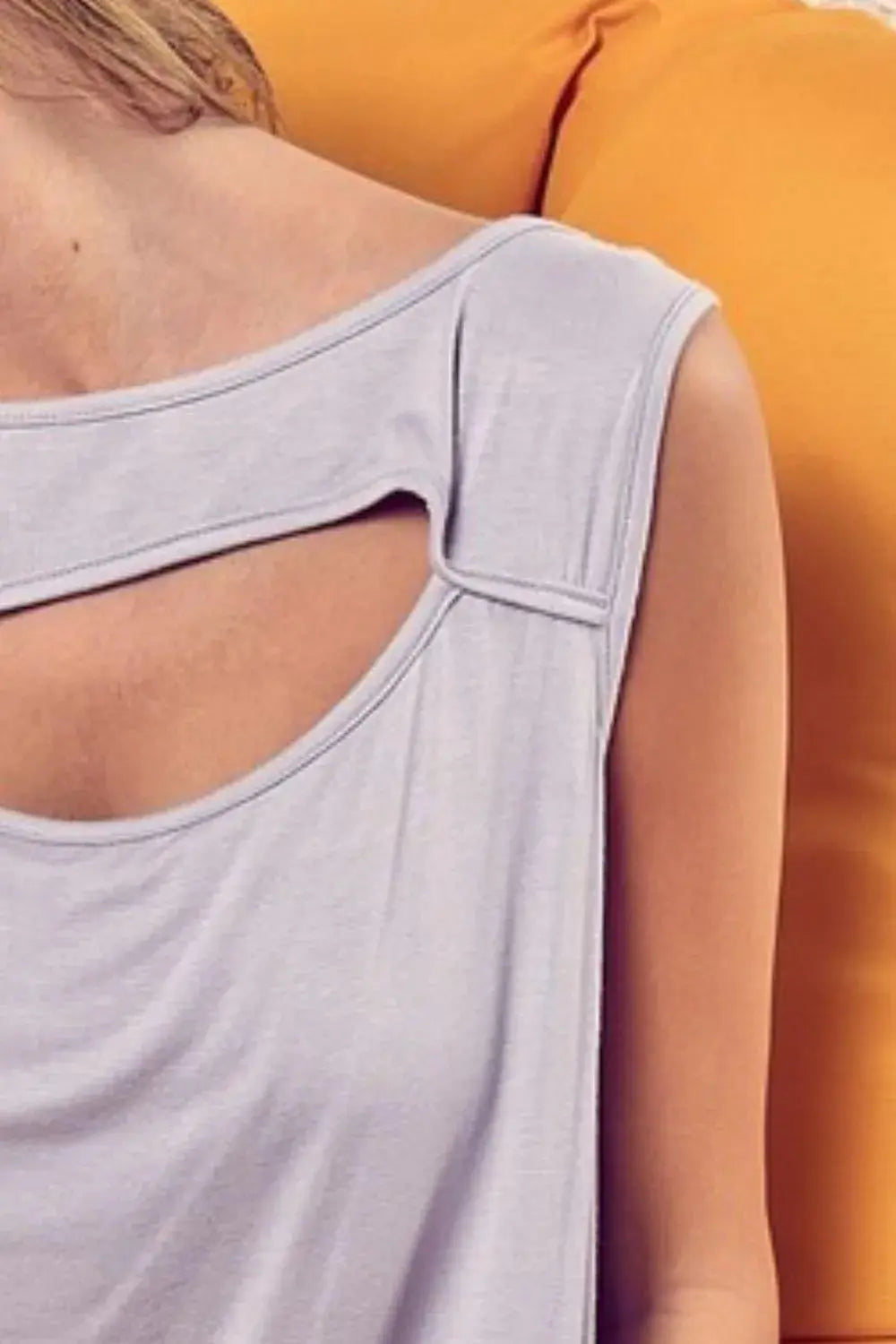 Trendsi Women's Knit Tank Top - Cutout Design