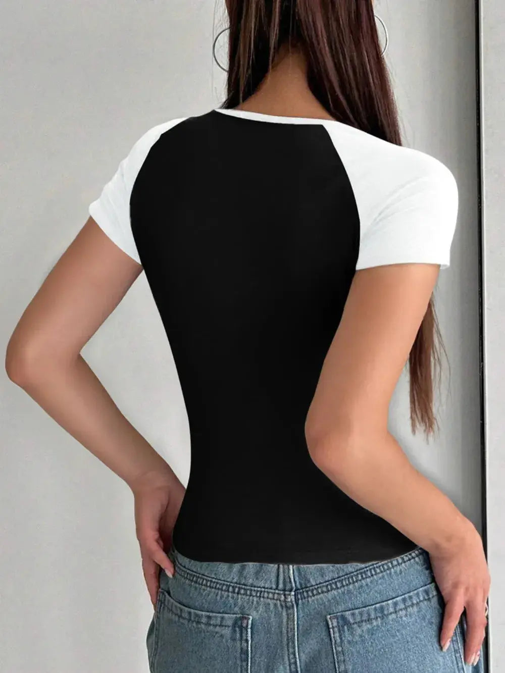 Devine Contrast Scoop Neck Short Sleeve T Shirt