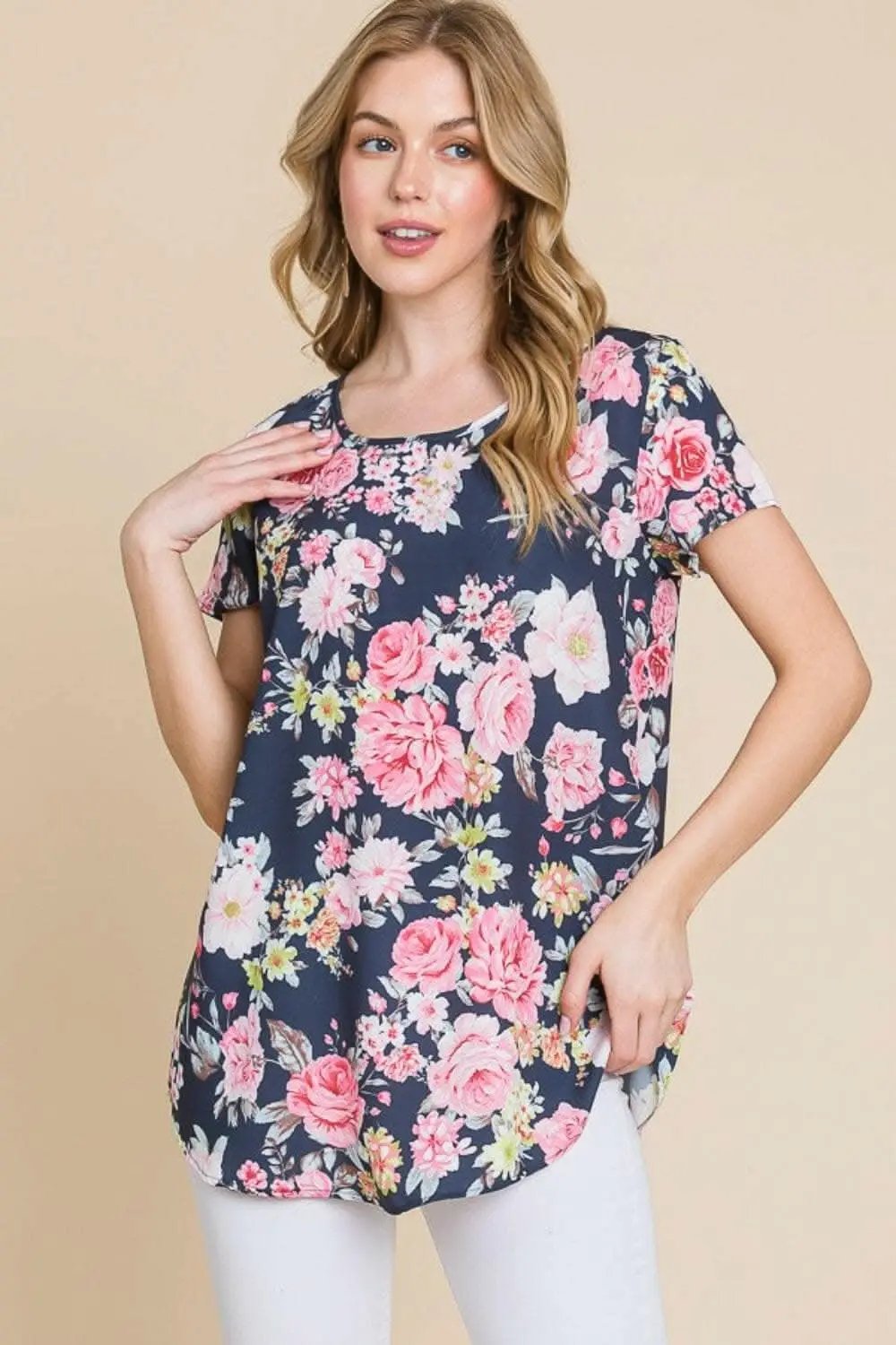 T-Shirts Trendsi just arrived - BOMBOM Floral Round Neck Short Sleeve T-Shirt