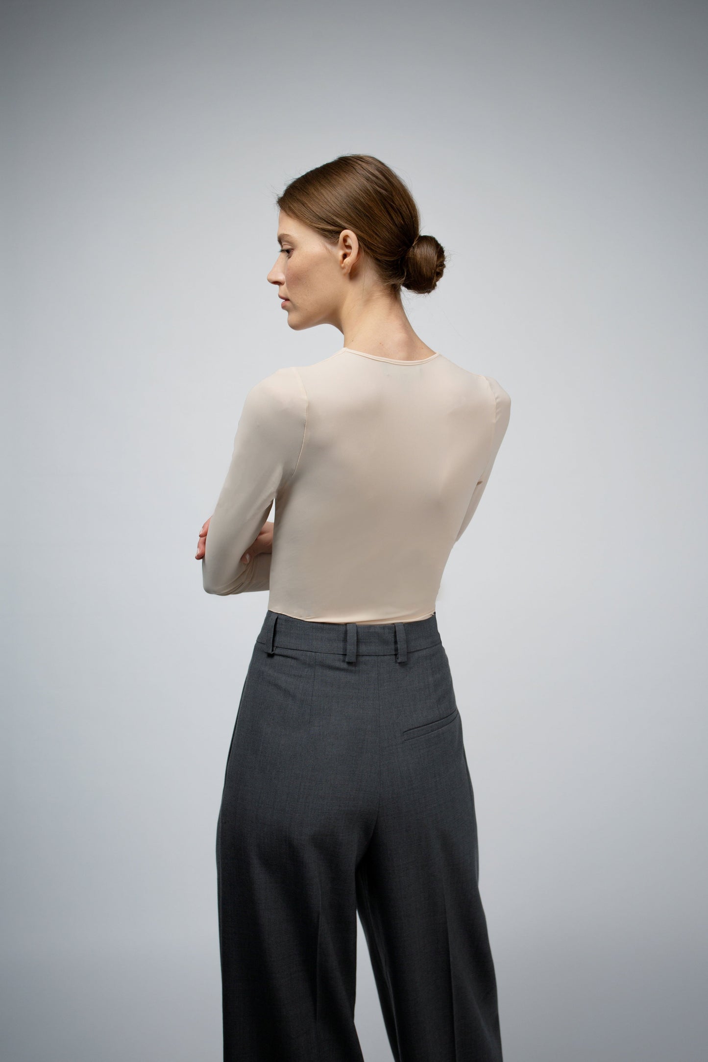 NOVA DOUBLE LAYER V-NECK BODYSUIT IN FOAM