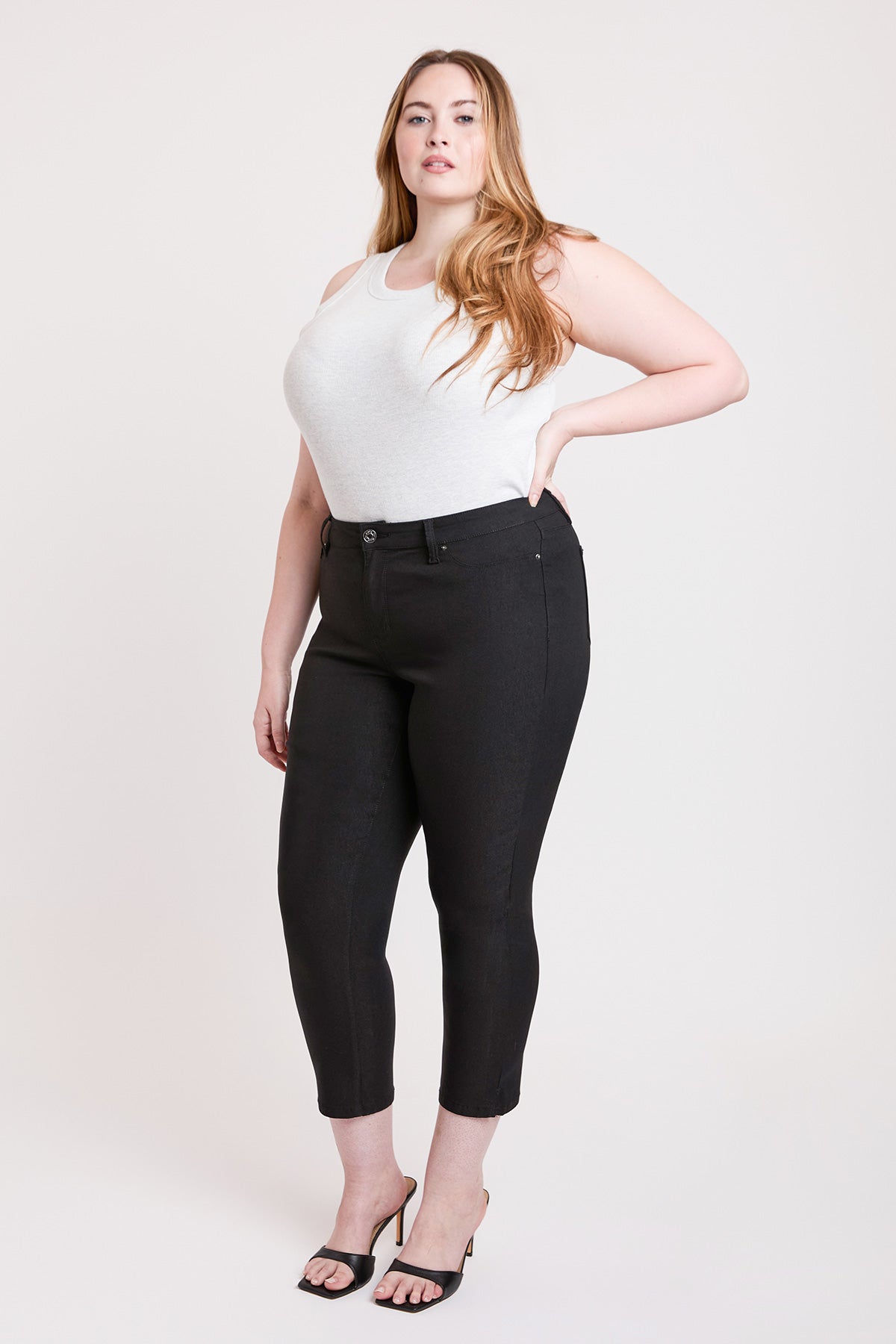 Women's Plus High Rise Hyperstetch Cropped Straight Pants