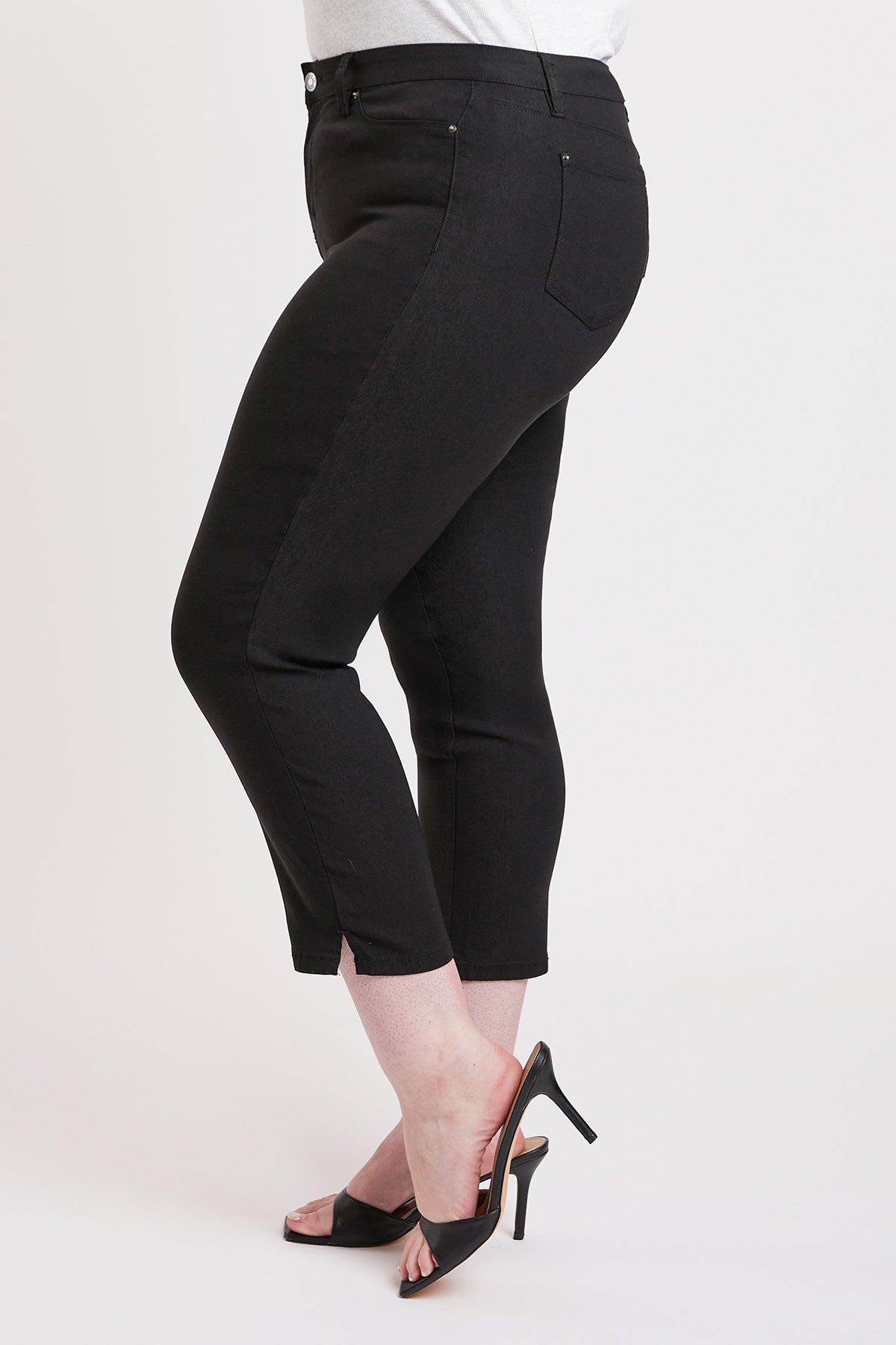 Women's Plus High Rise Hyperstetch Cropped Straight Pants