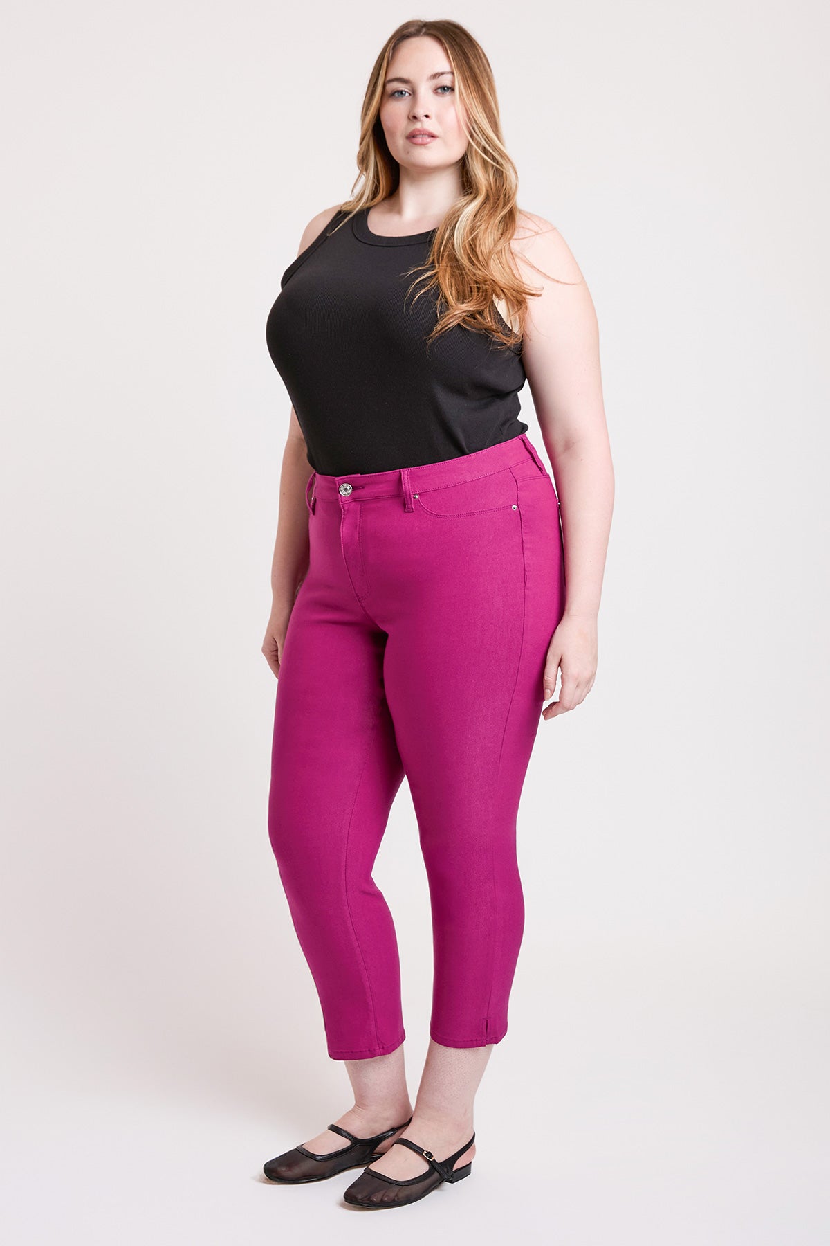Women's Plus High Rise Hyperstetch Cropped Straight Pants