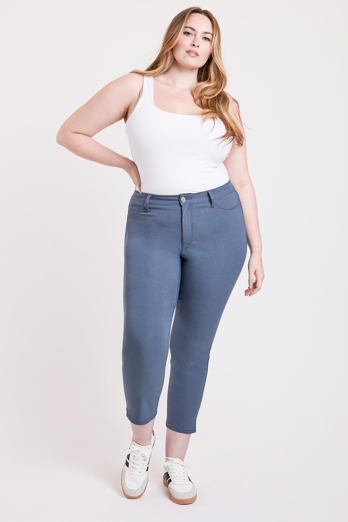 Women's Plus High Rise Hyperstetch Cropped Straight Pants