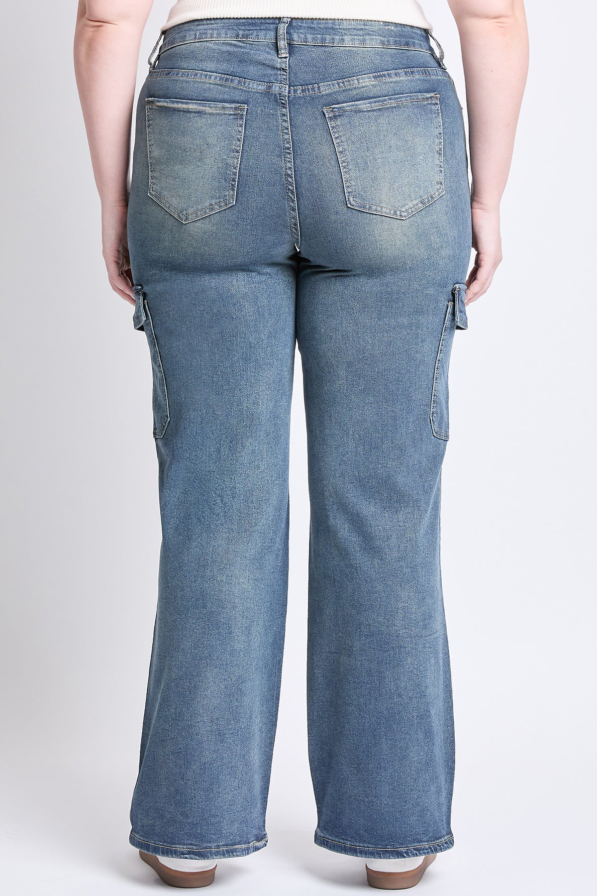 Women's Plus High Rise Wide Leg Skater Cargo Jeans
