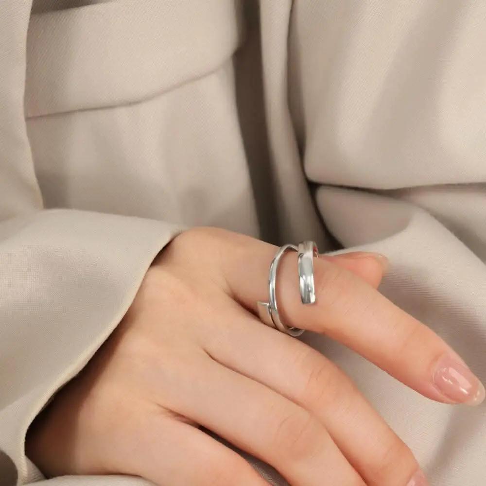 T-Shirts Trendsi Gold-plated titanium steel ring