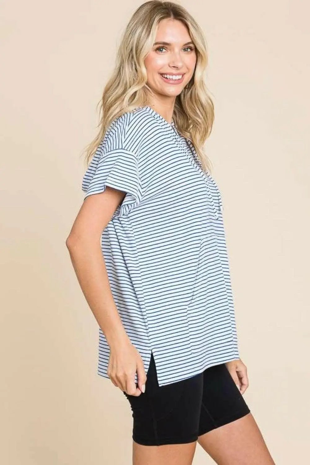 T-Shirts Trendsi just arrived - Hooded top with stylish stripes