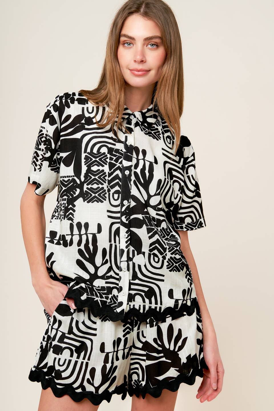 FEEL THE RUSH WOVEN TOP AND SHORTS SET