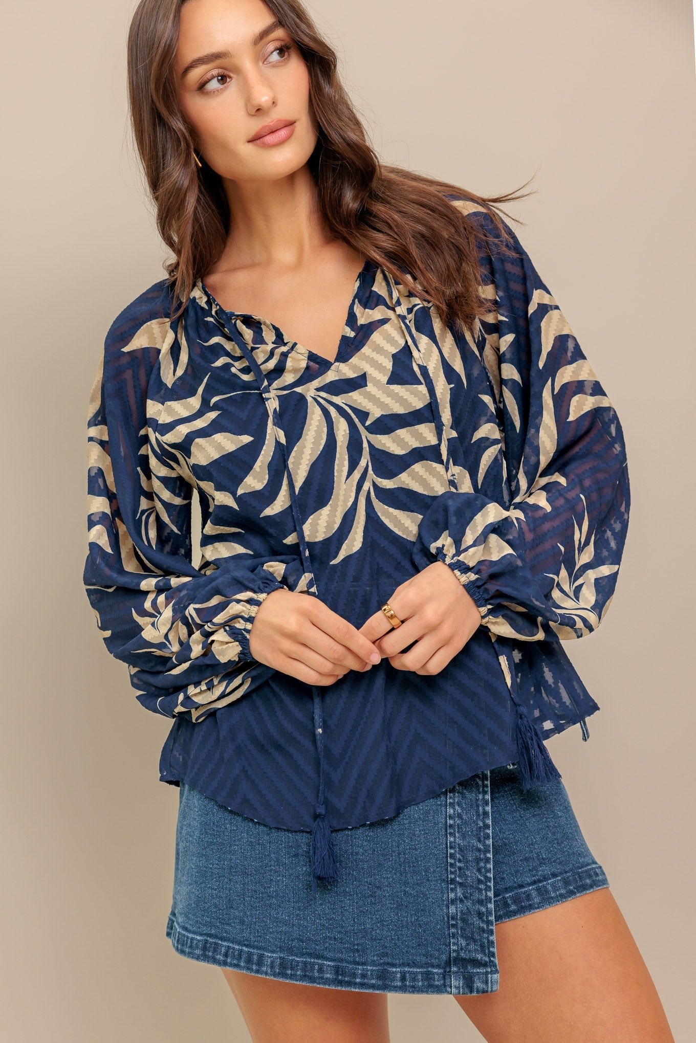 MIDNIGHT WALK  WOVEN TOP