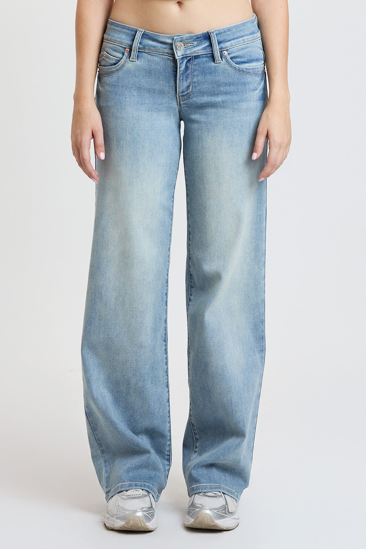 Women's Luxe Low Rise WannaBettaButt Wide Leg Jeans