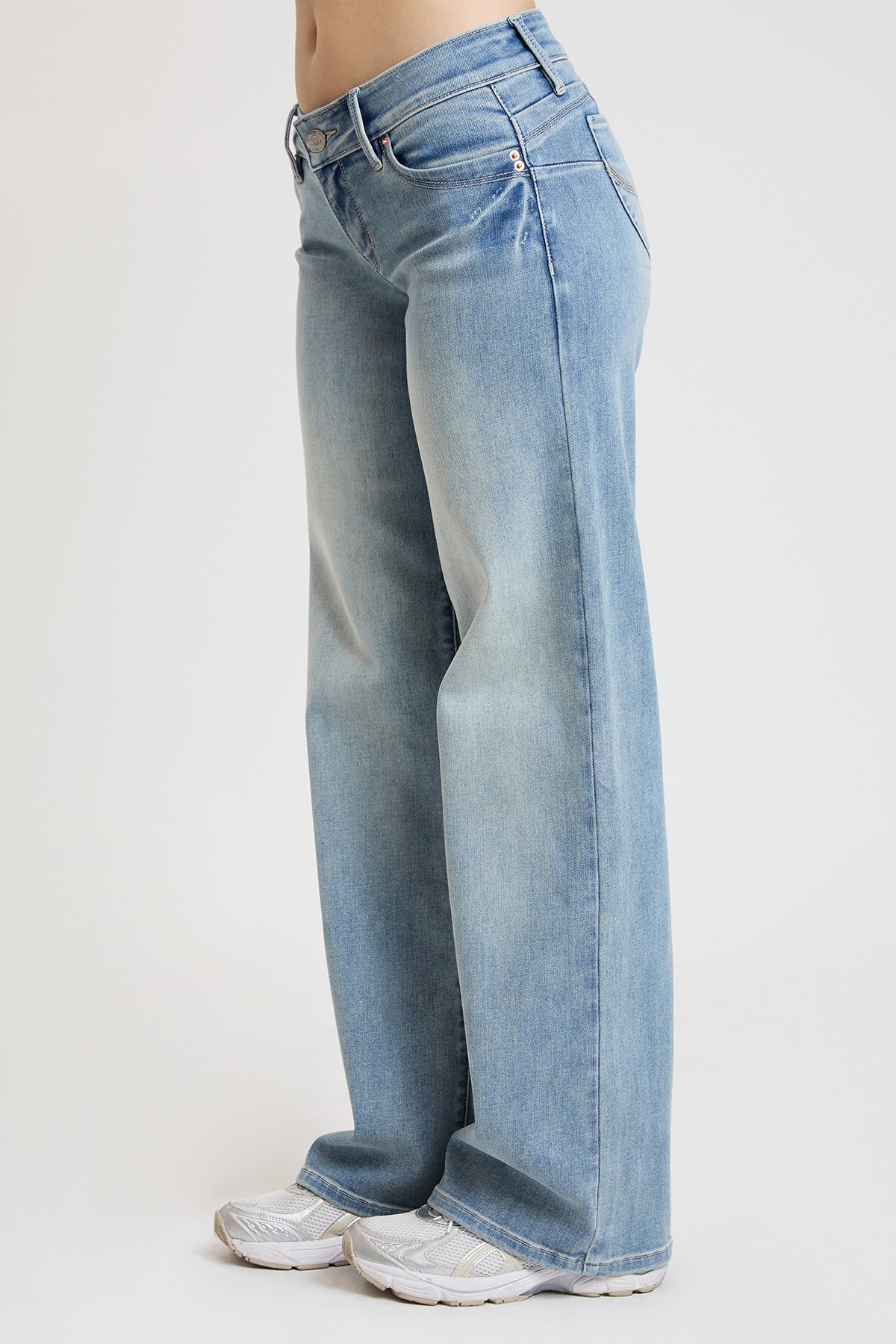 Women's Luxe Low Rise WannaBettaButt Wide Leg Jeans
