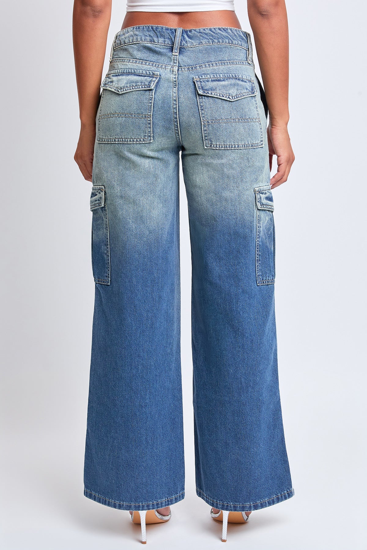Women's Relax Fit Cargo Wide Leg Jeans