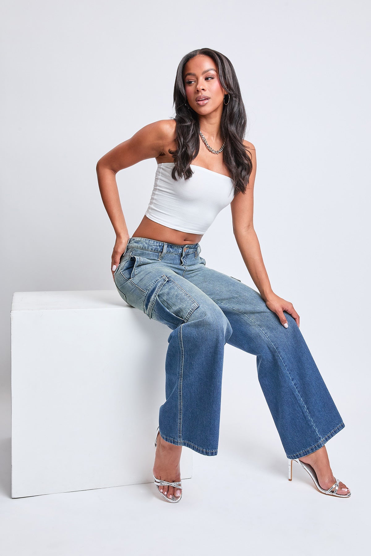 Women's Relax Fit Cargo Wide Leg Jeans