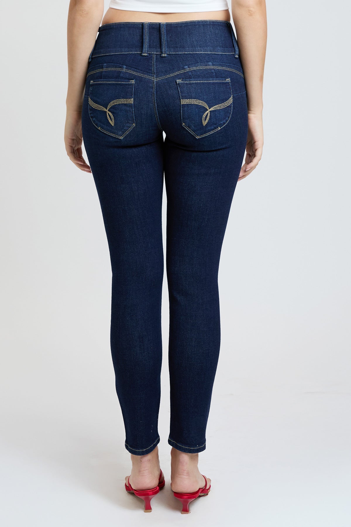 Women's Luxe Mid Rise 3-Button WannaBettaButt Skinny Jeans