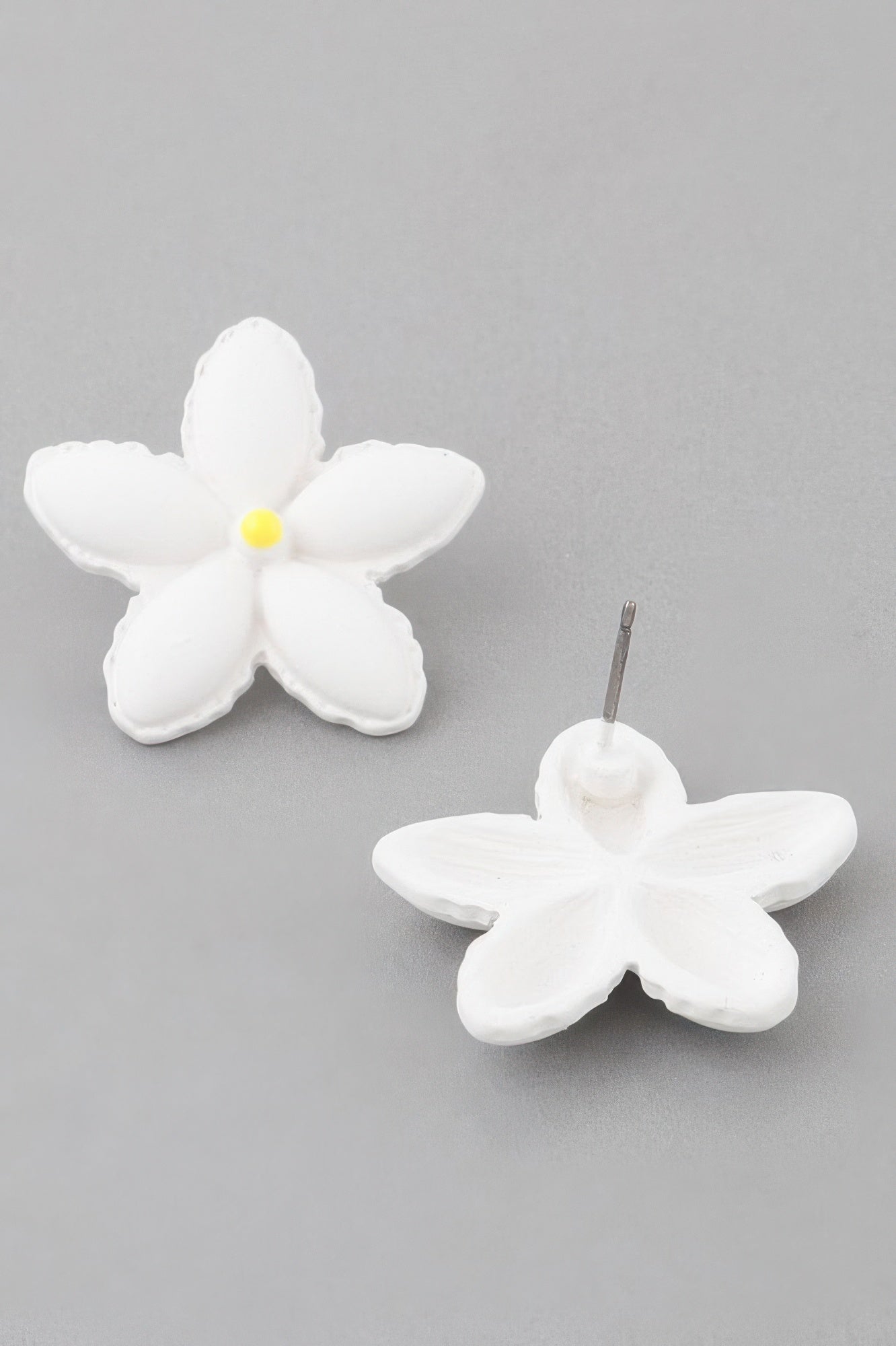 Bright Flower Stud Earrings