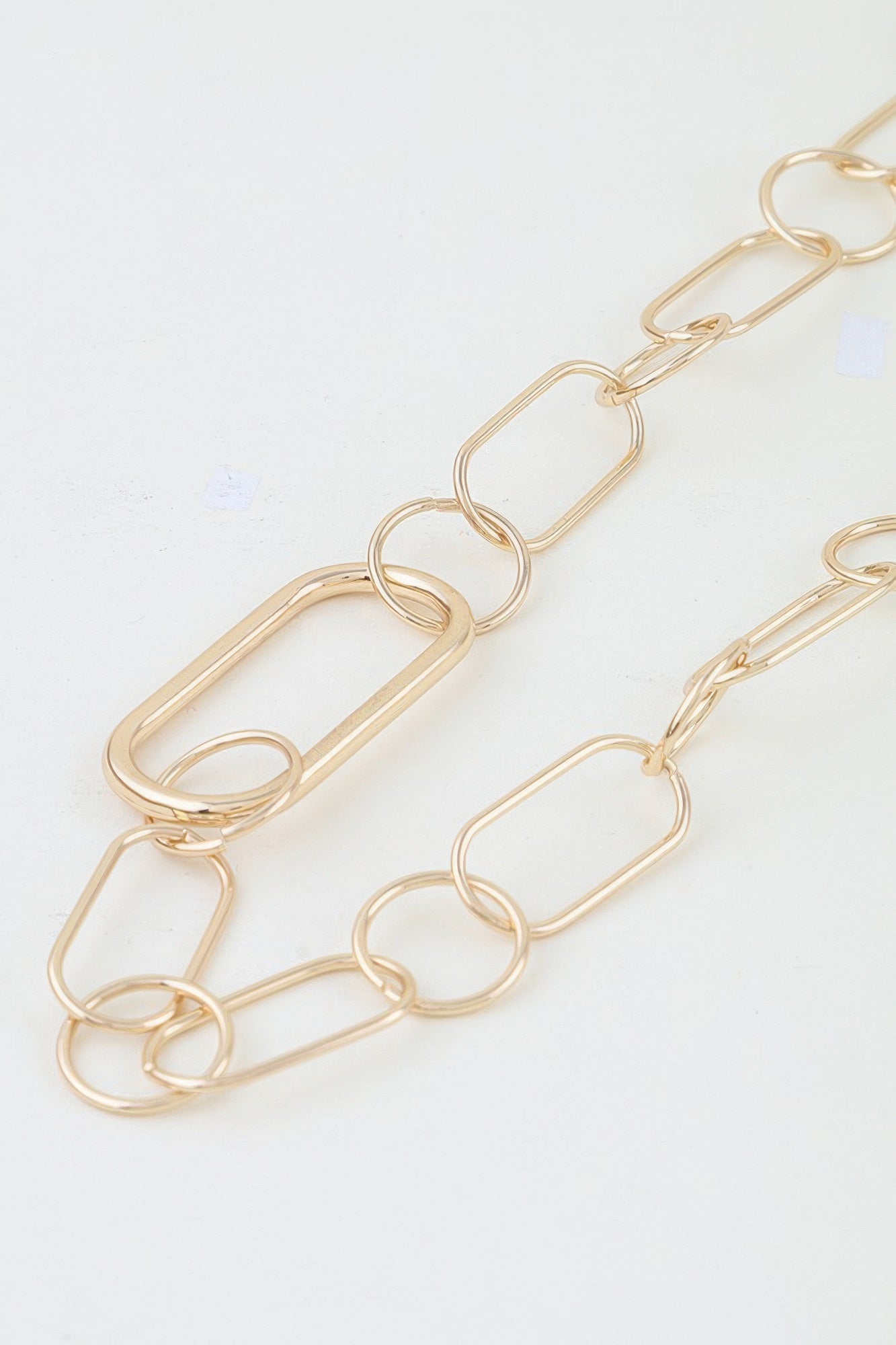 Minimal Link Chain Necklace