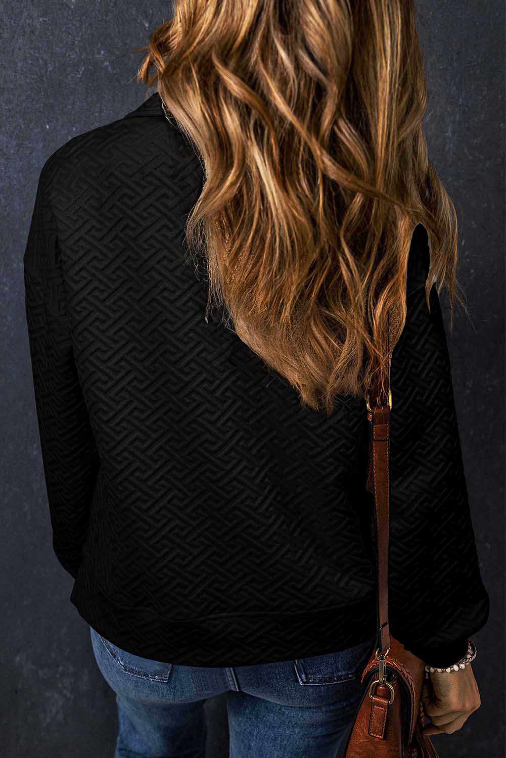 Pants Love Salve Textured black half-zip sweatshirt