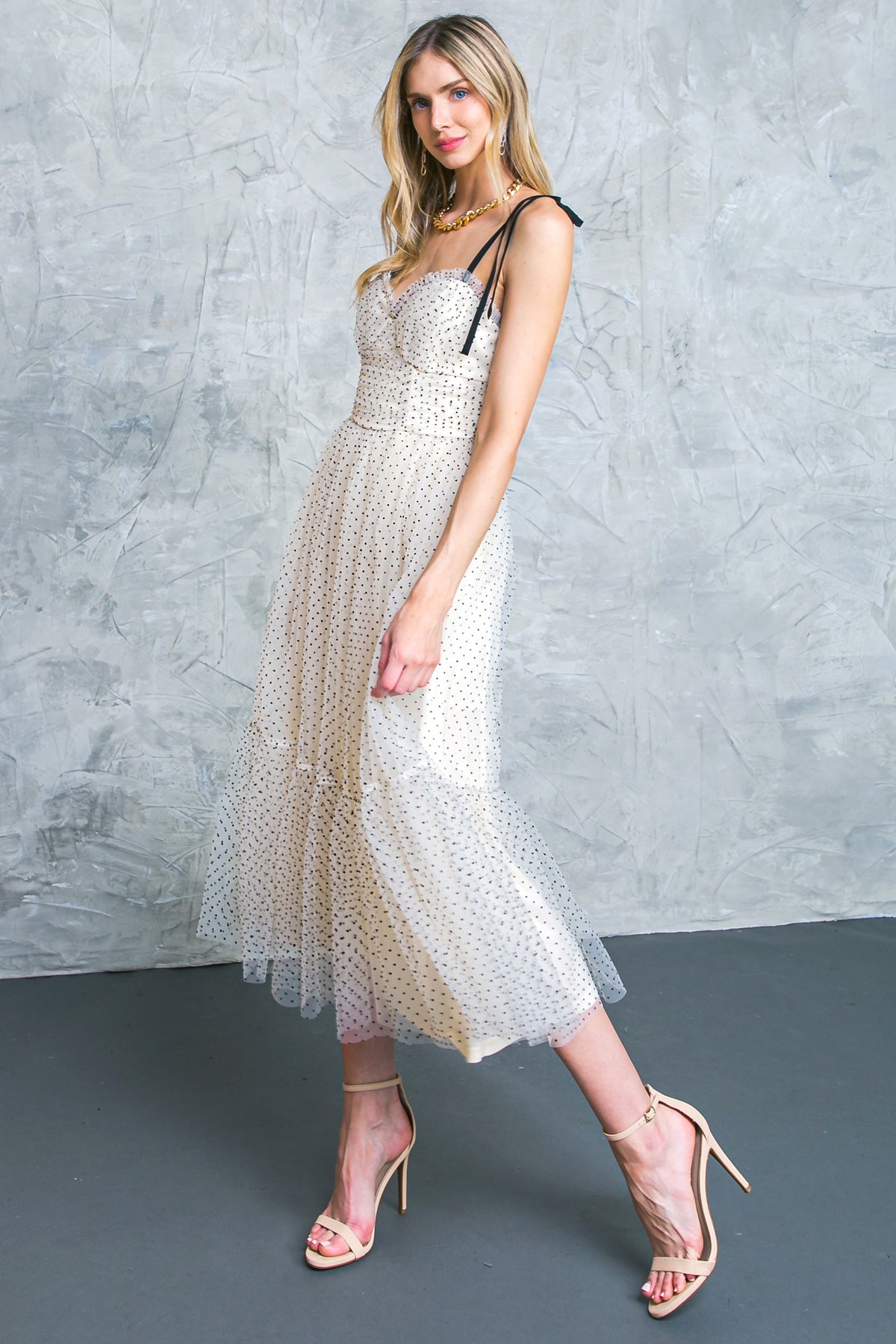 CUTOUT FOR ELEGANCE TULLE MIDI DRESS