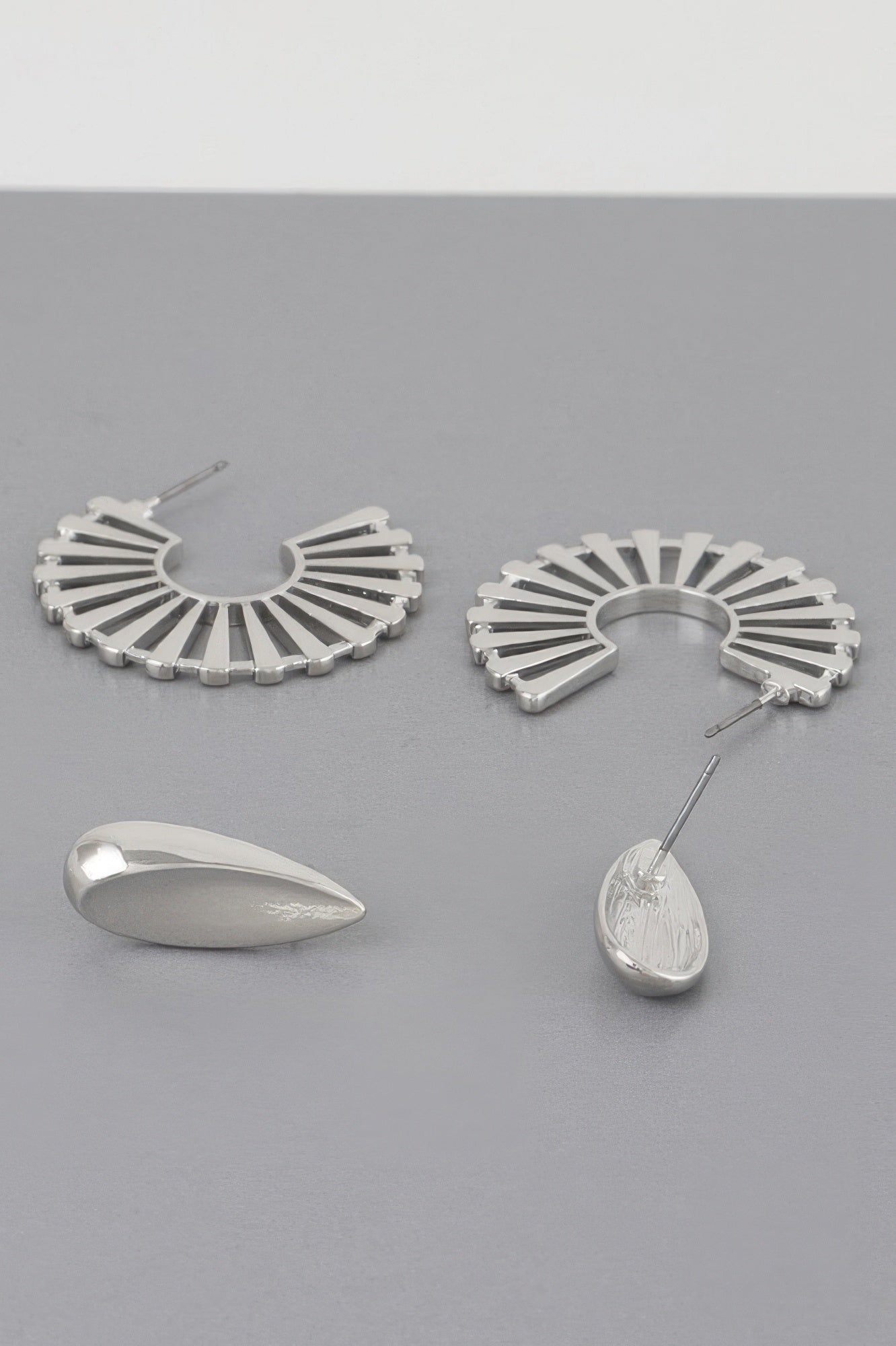 Sunray Flat Hoop Earrings Set