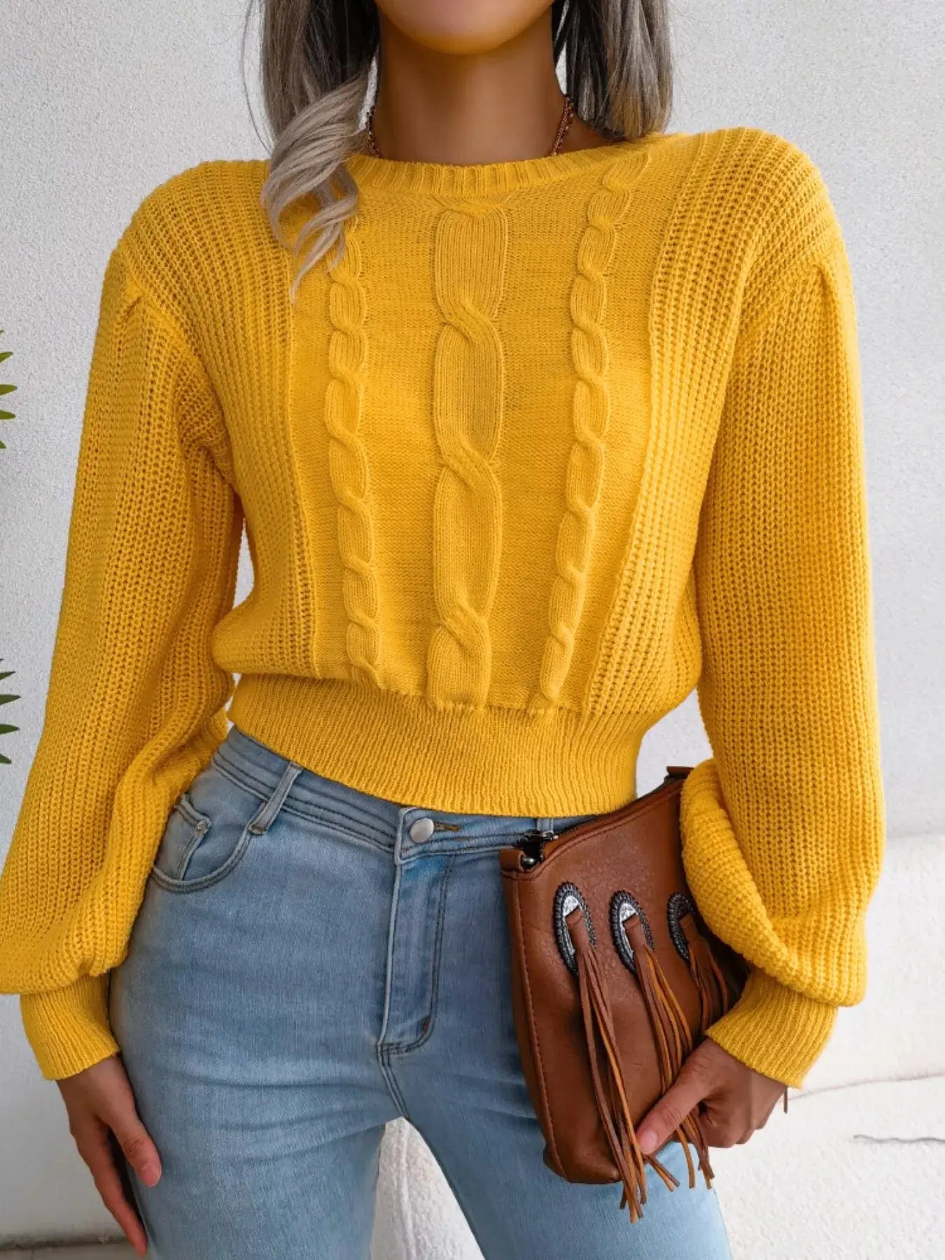 Cable Knit Crew Neck Cropped Sweater