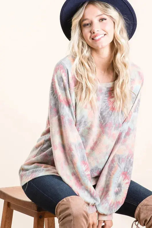 Women's T-Shirt - Tie Dye Puff Sleeve - Casual Style