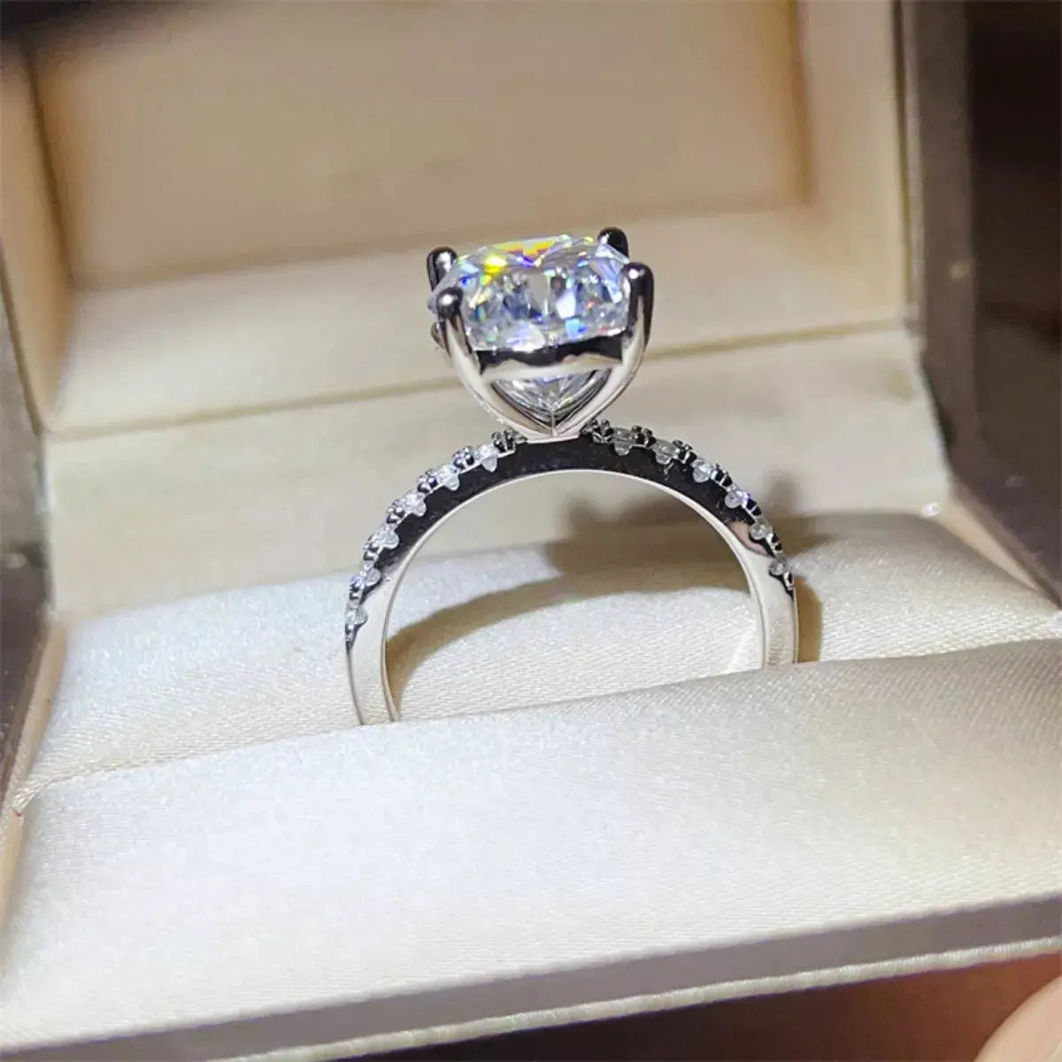 925 Sterling Silver Oval Cut 8 Carat Moissanite Ring