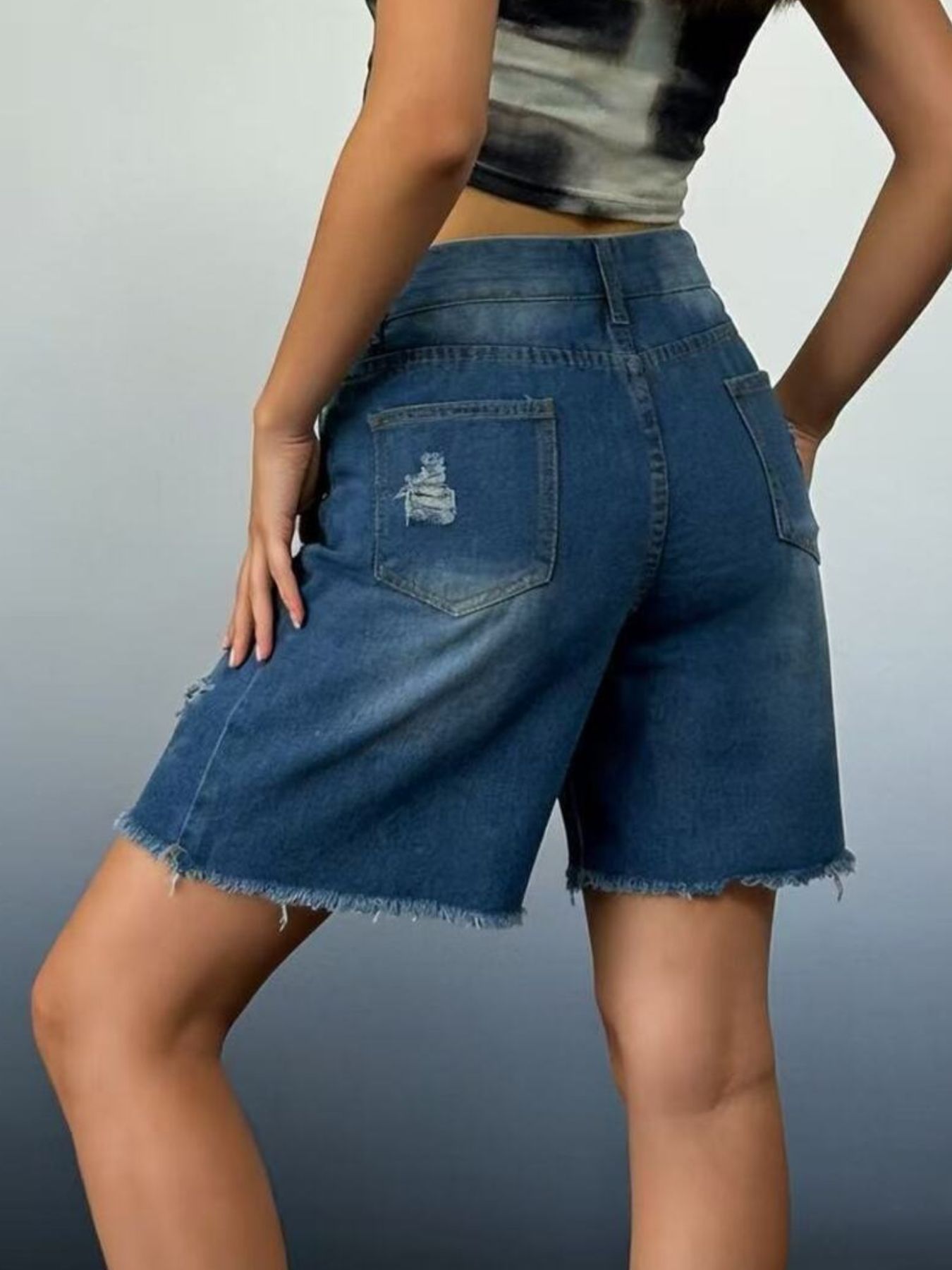 Plus Size Distressed Frayed Hem Denim Shorts