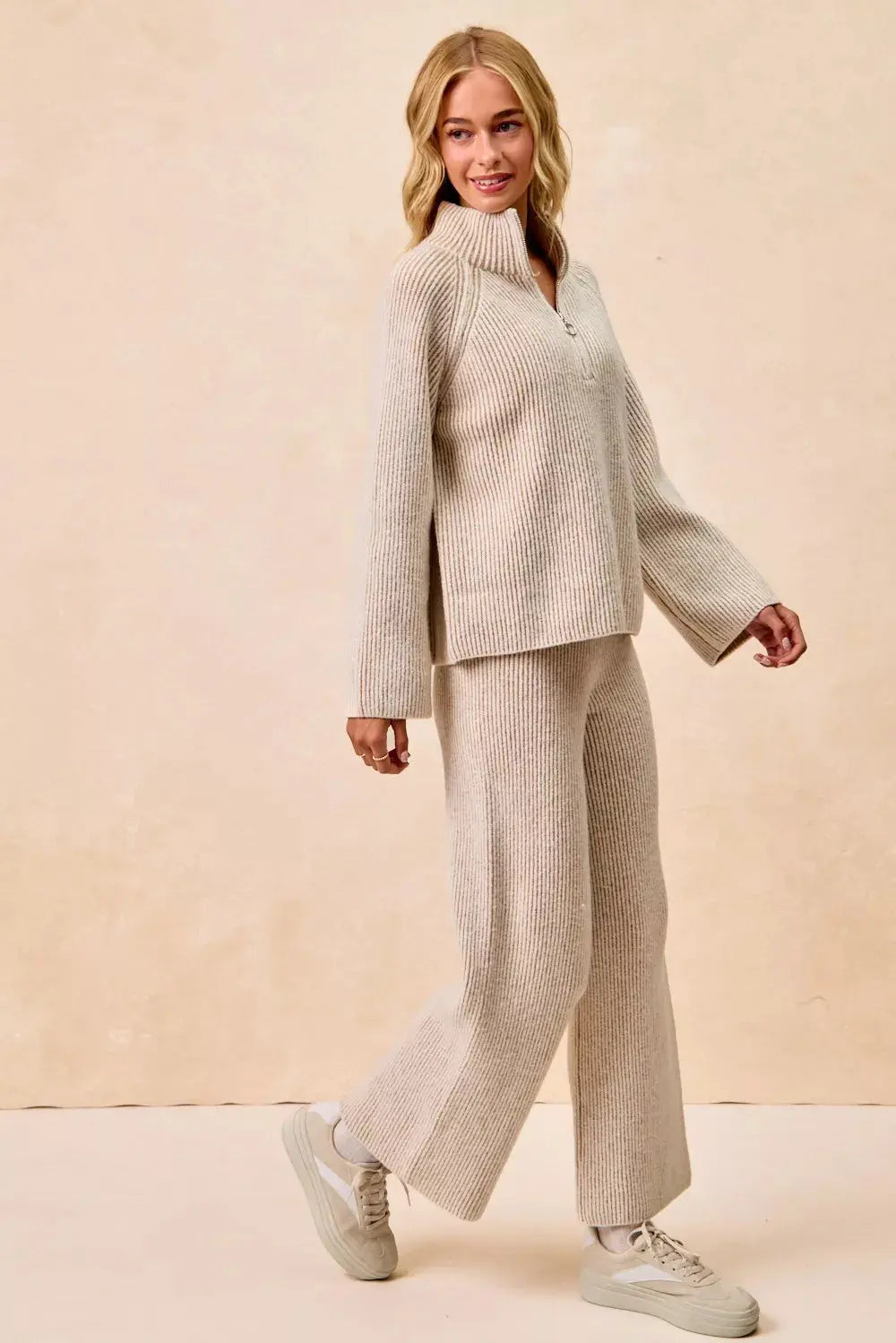 BiBi Two Tone Ribbed Textured Knit Sweater with Zip Up Collar