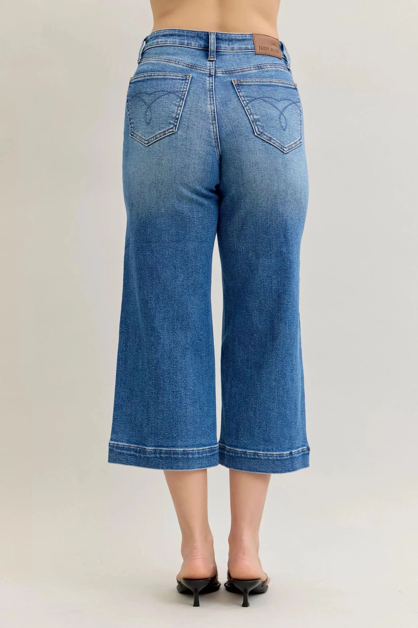 Judy Blue Jeans - Mid Rise Crop Wide Leg Jeans