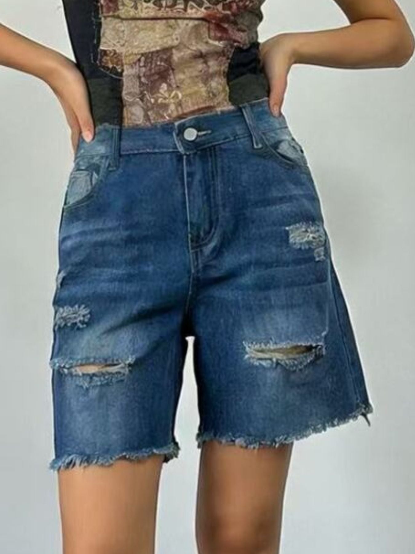 Plus Size Distressed Frayed Hem Denim Shorts
