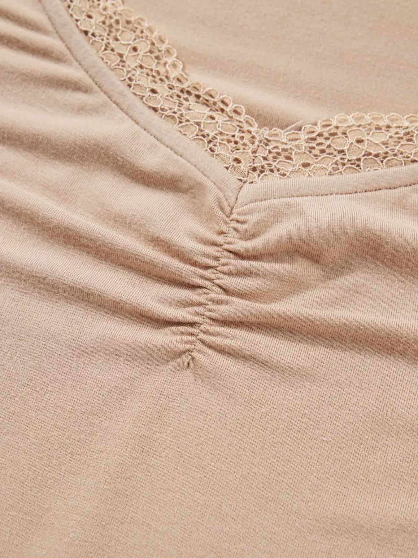 Lace-Trimmed Ruched Detail Long Sleeve T Shirt