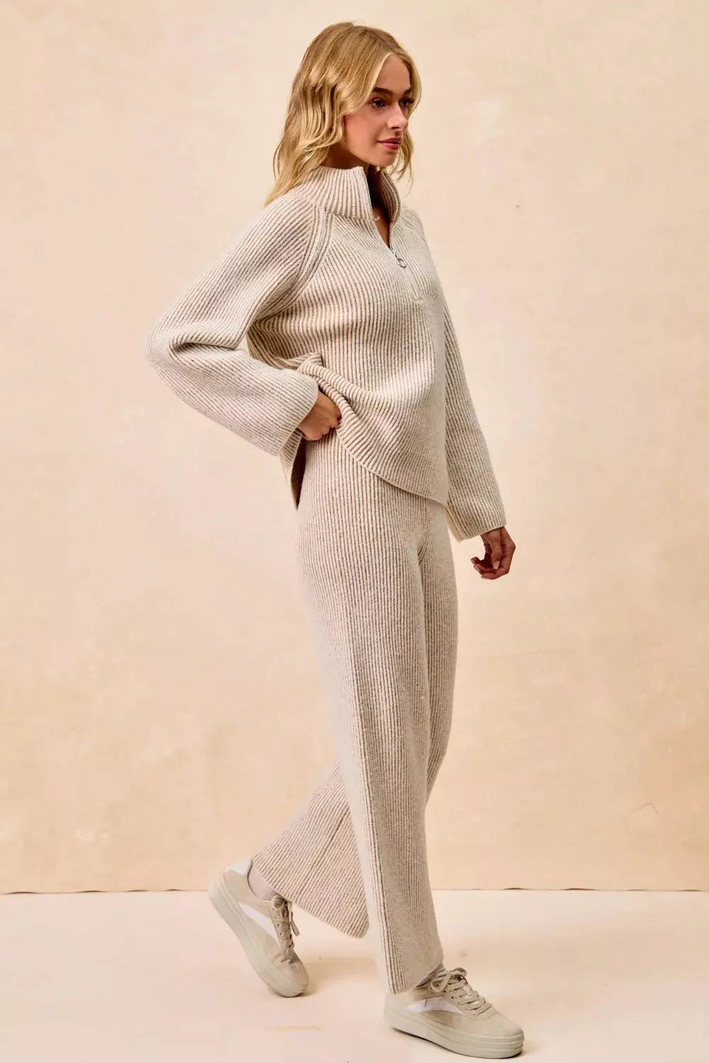 BiBi Two Tone Ribbed Textured Knit Sweater with Zip Up Collar