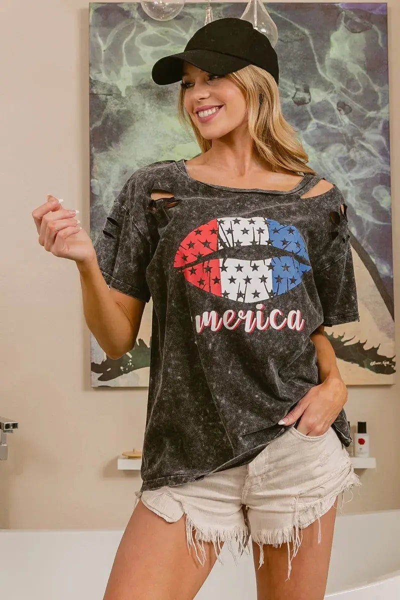 Women's Graphic T-Shirt Women's Tee - Laser Cut Patriotic Lip Print - Mineral Wash Graphic
