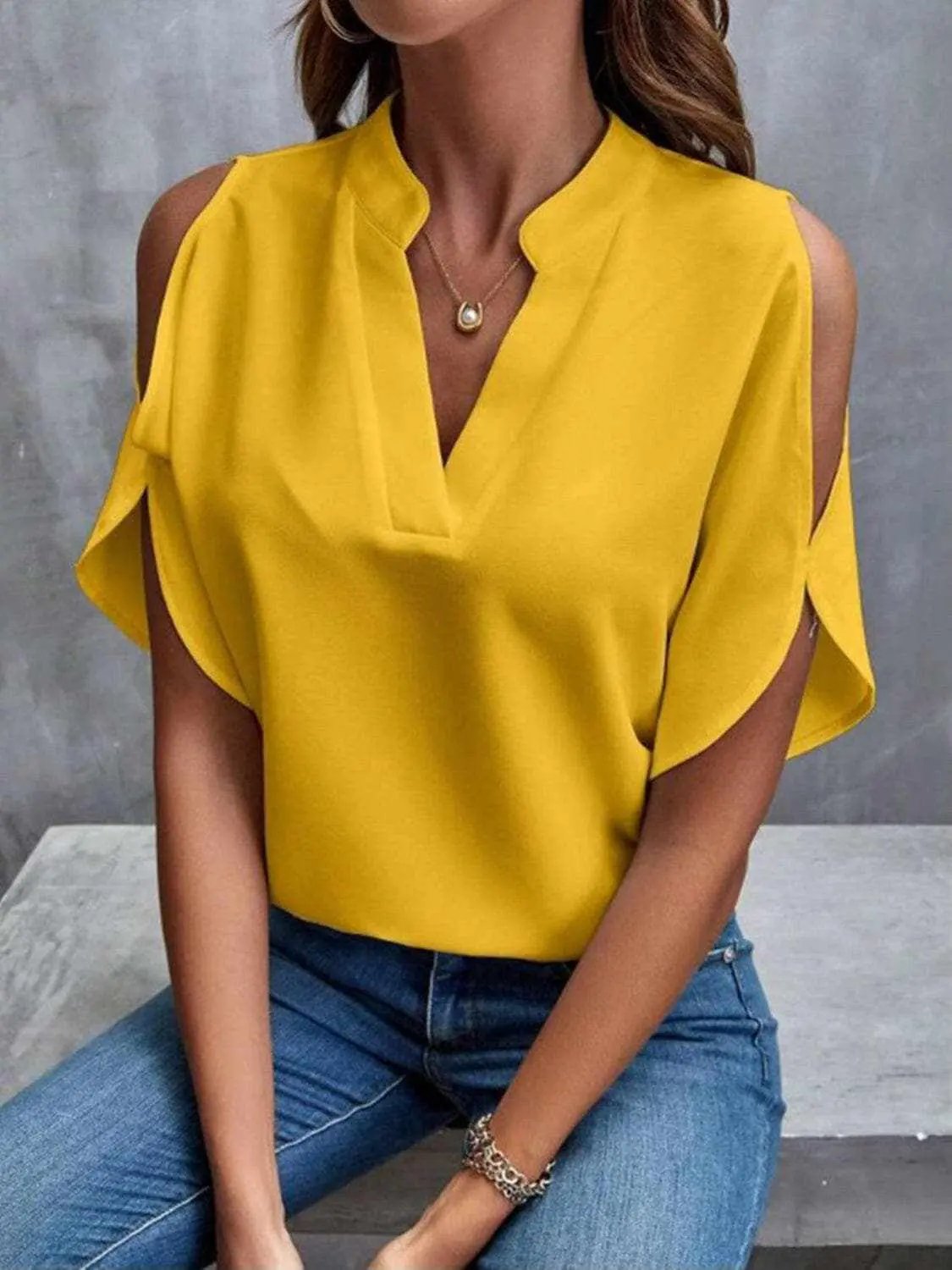 T-Shirts Trendsi just arrived - Chic notched cold shoulder blouse