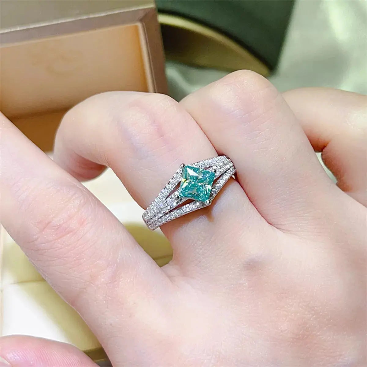 925 Sterling Silver Turquoise 1 Carat Moissanite Ring