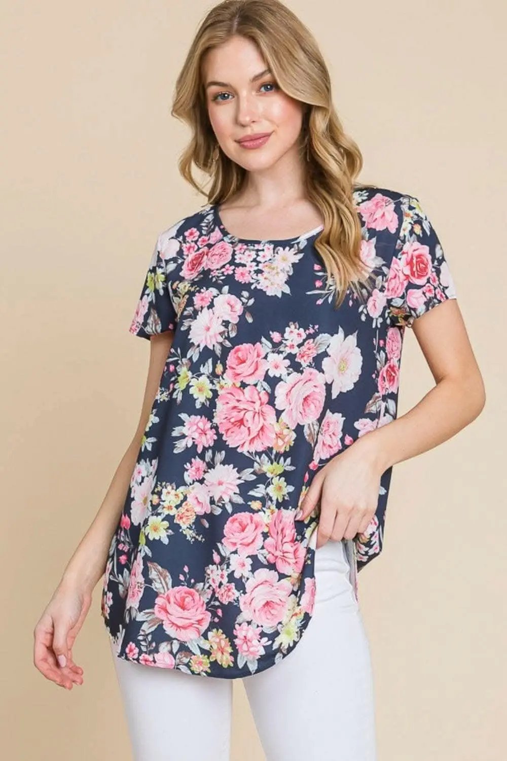 T-Shirts Trendsi just arrived - BOMBOM Floral Round Neck Short Sleeve T-Shirt