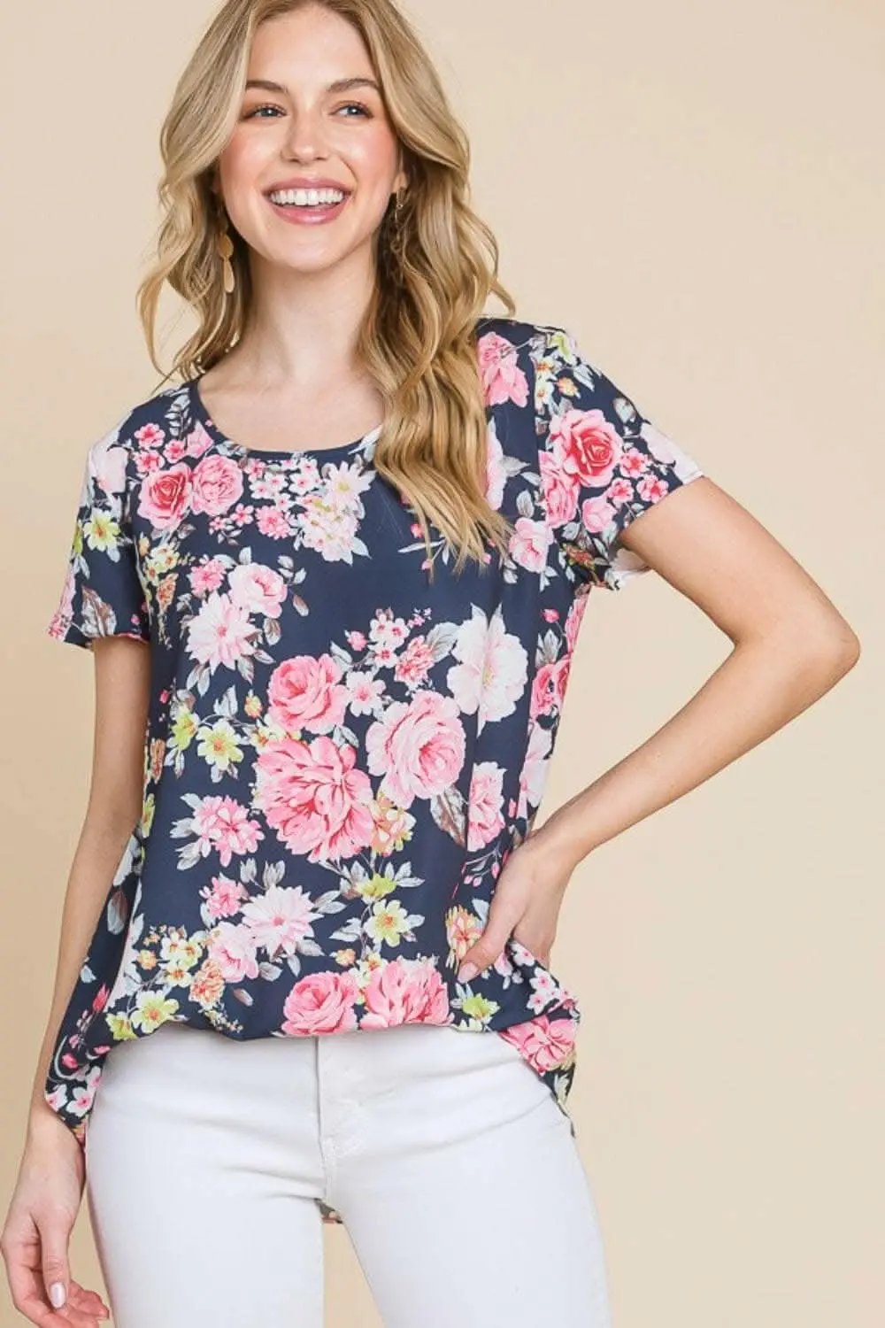 T-Shirts Trendsi just arrived - BOMBOM Floral Round Neck Short Sleeve T-Shirt