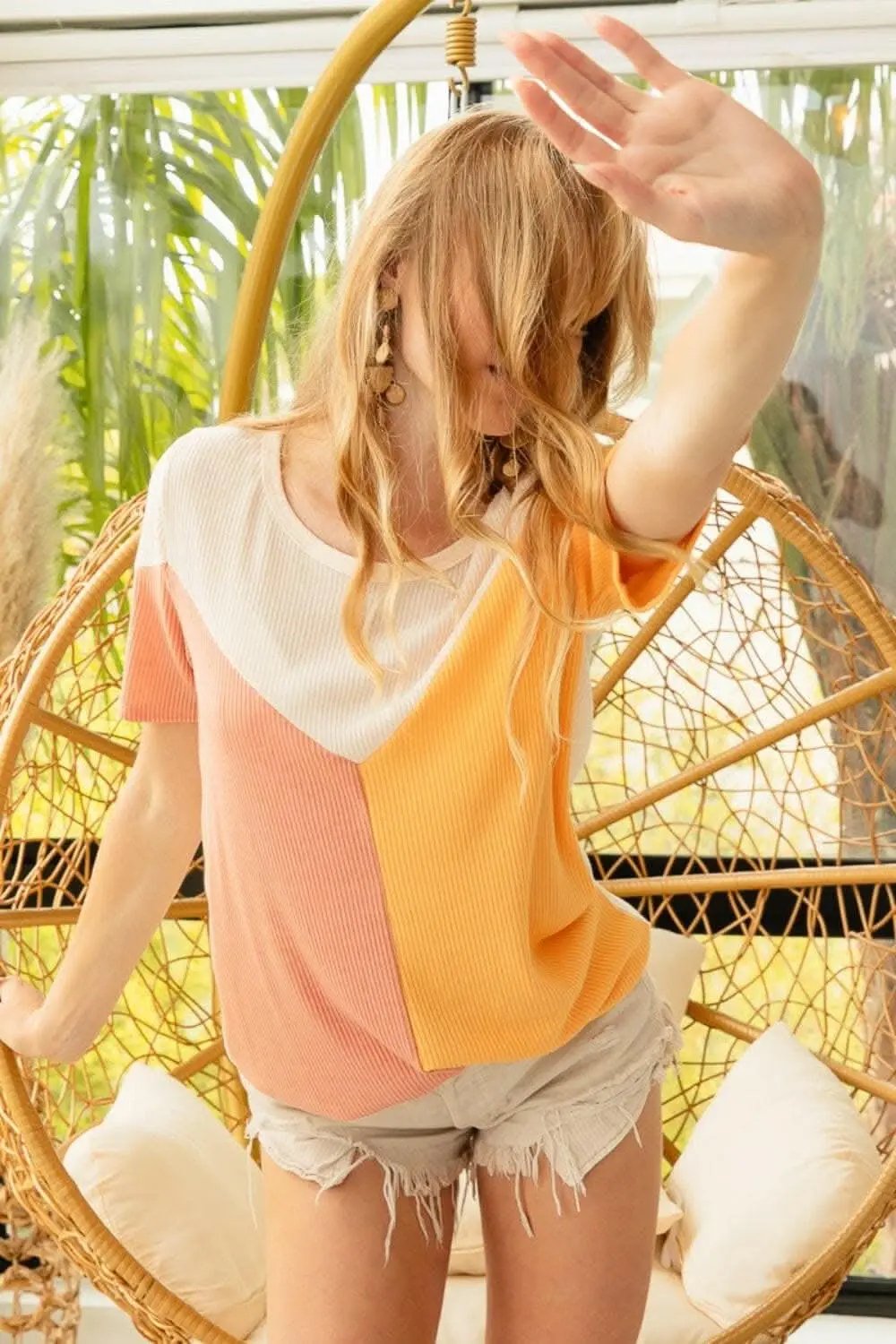 T-Shirts Trendsi Color Block Tee Women's Casual Round Neck Short Sleeve T-Shirt - USA Shipped