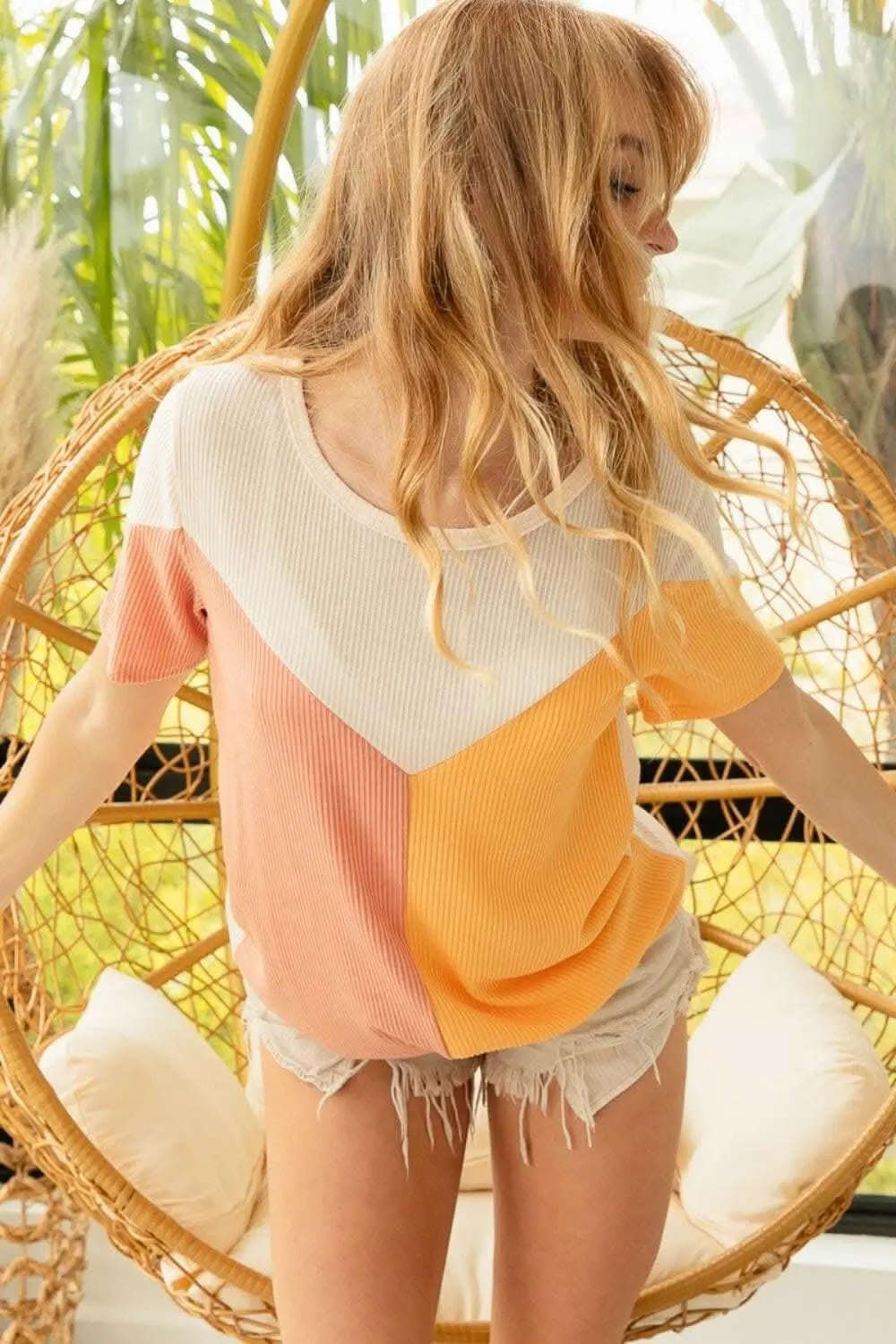 T-Shirts Trendsi Color Block Tee Women's Casual Round Neck Short Sleeve T-Shirt - USA Shipped