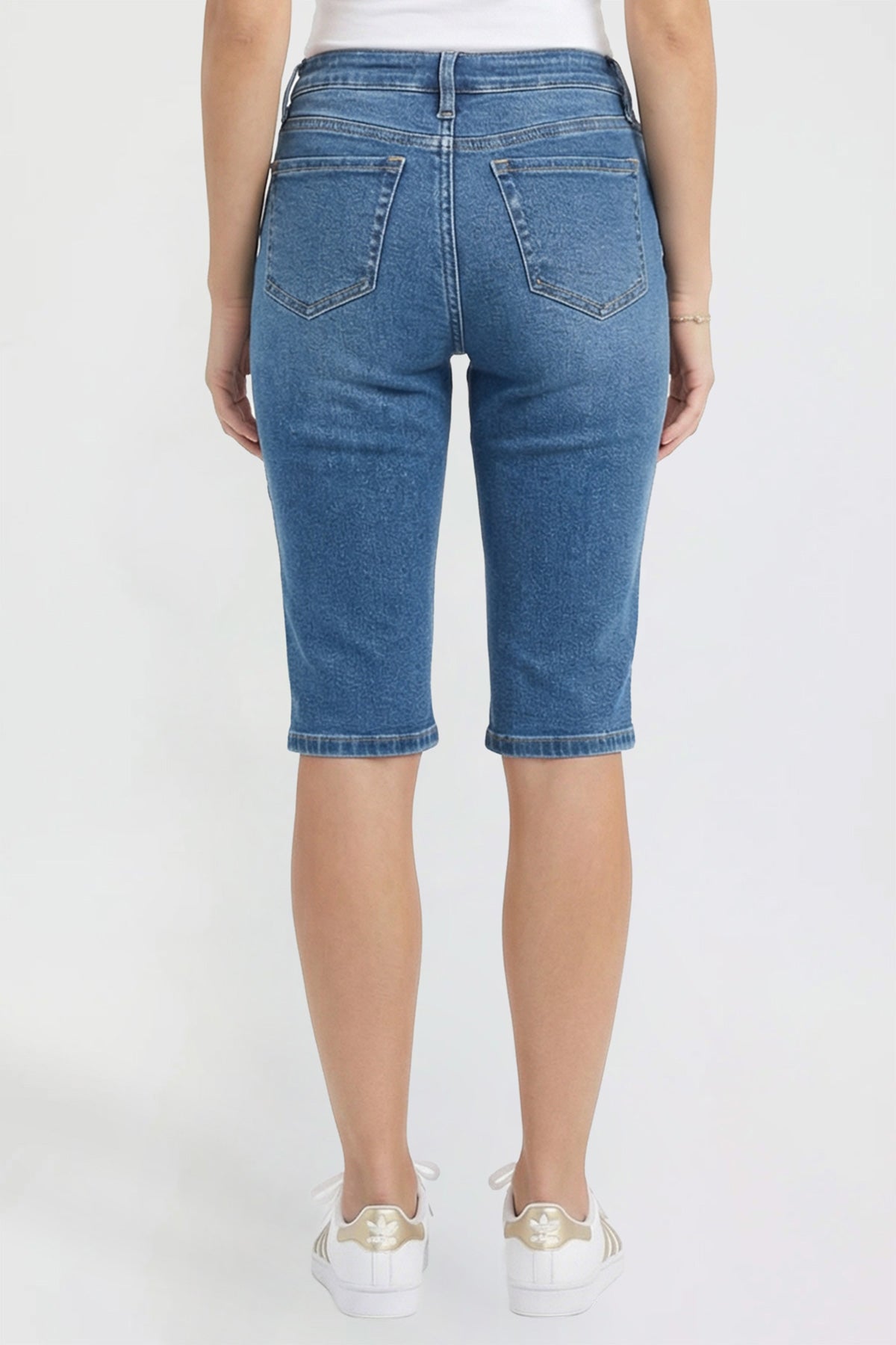Women's Luxe Essential Capri