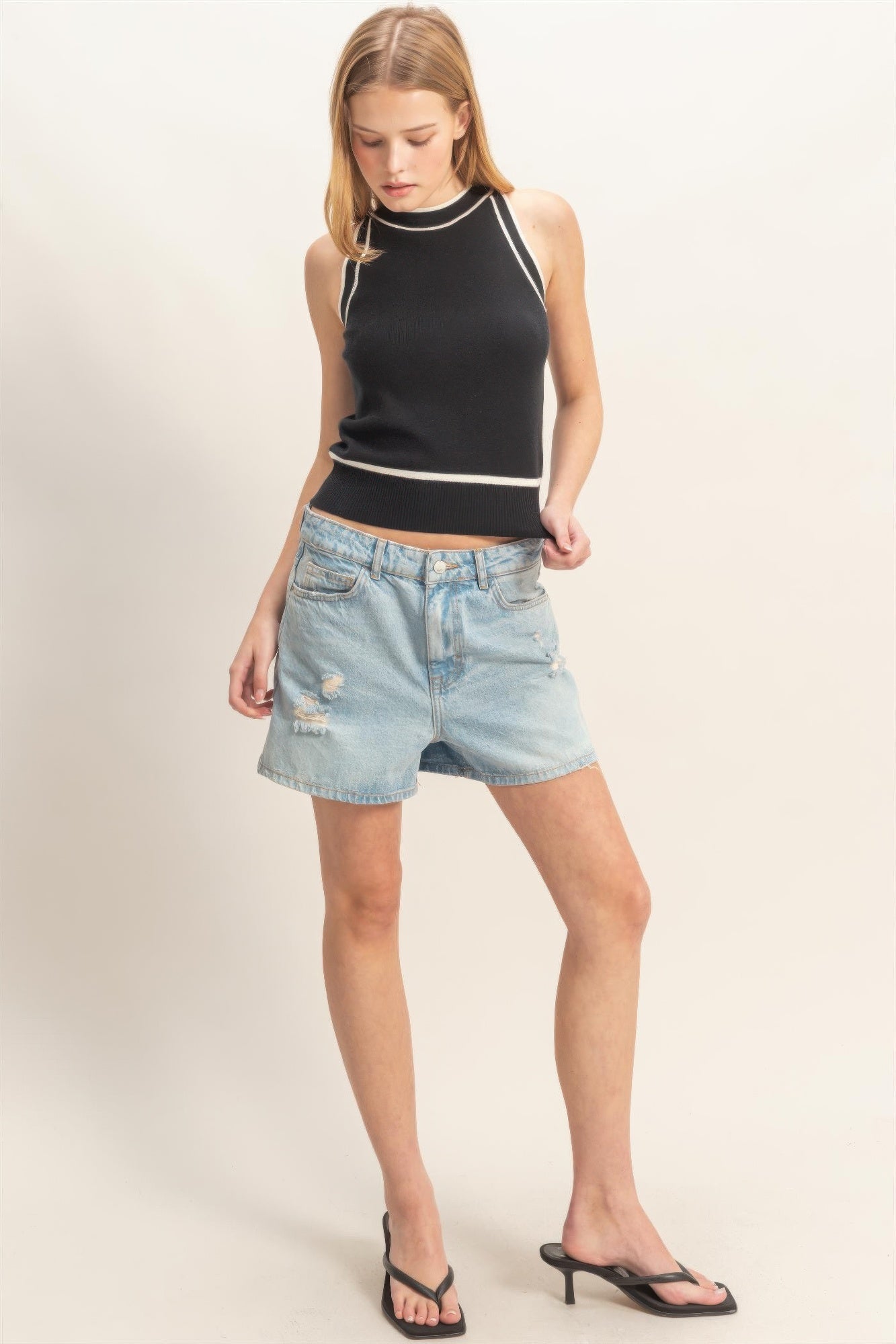 Contrast Trim Sleeveless Ribbed Top