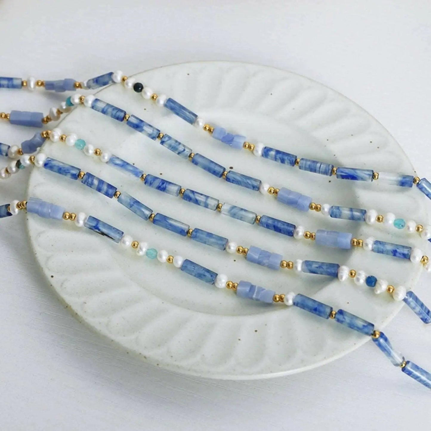 Trendsi Blue Chalcedony Pendant Necklace
