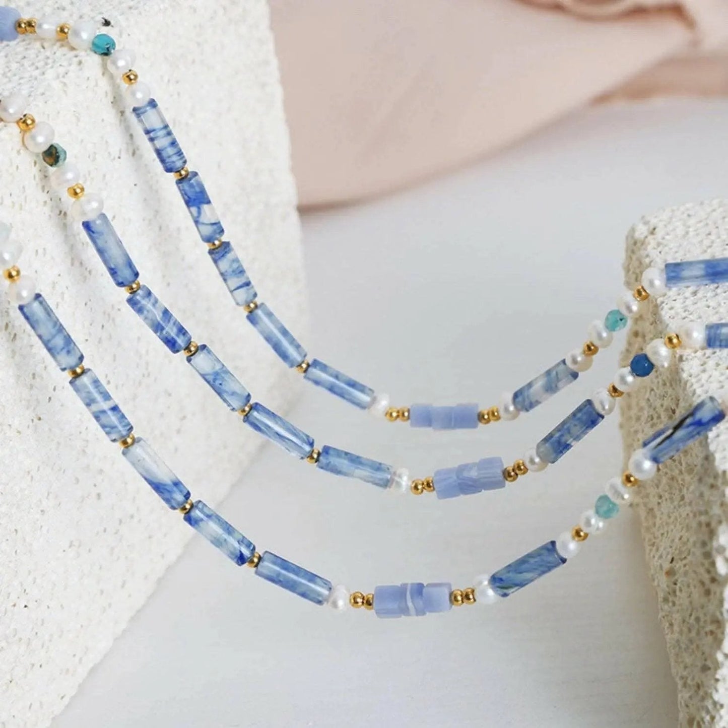 Trendsi Blue Chalcedony Pendant Necklace