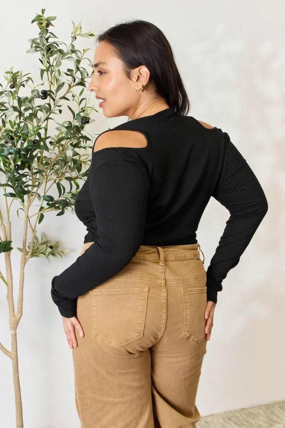 Women's Ribbed Top Ribbed Top - Cold Shoulder - Chic Premium Quality