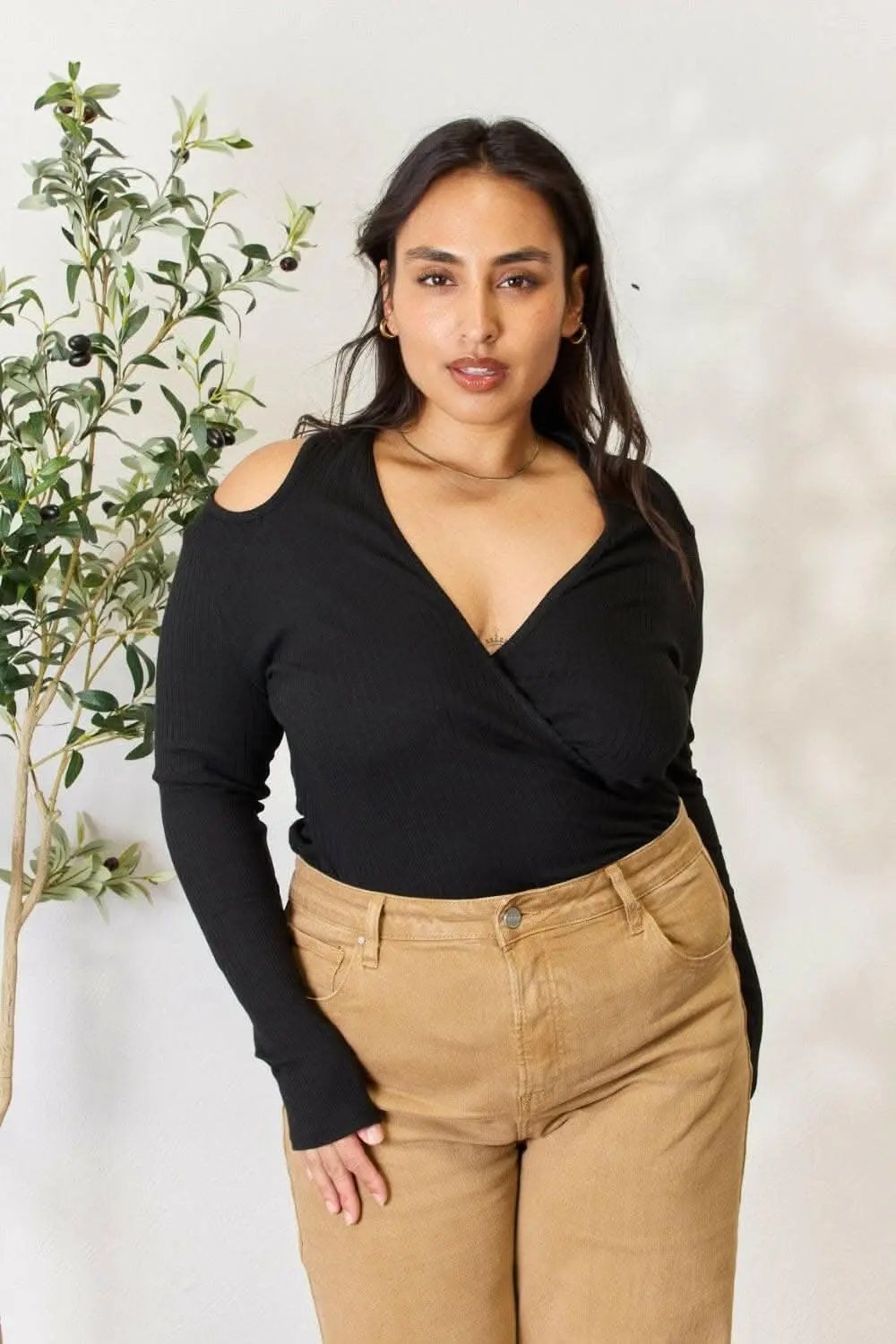 Women's Ribbed Top Ribbed Top - Cold Shoulder - Chic Premium Quality