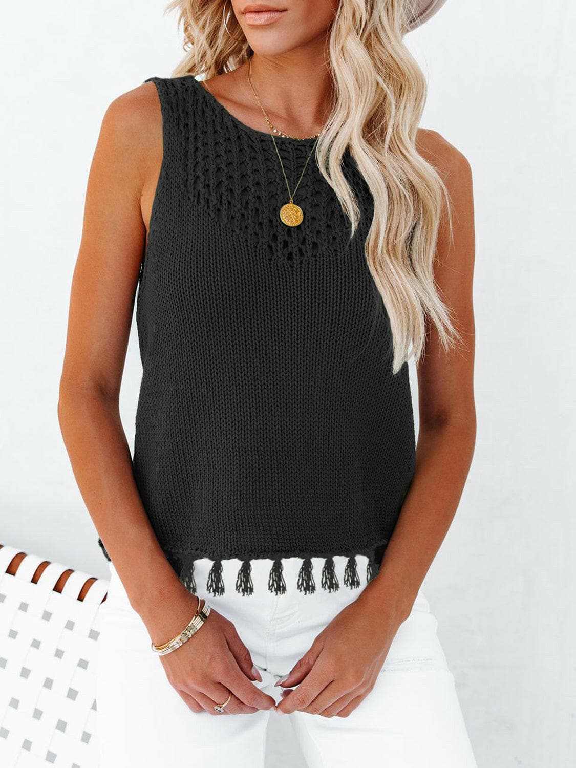 T-Shirts Trendsi just arrived - Chic cutout tank with tassels