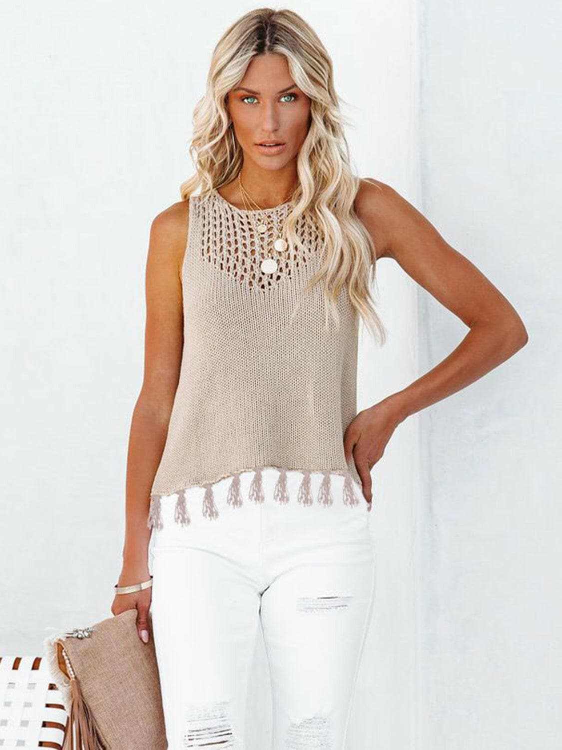 T-Shirts Trendsi just arrived - Chic cutout tank with tassels