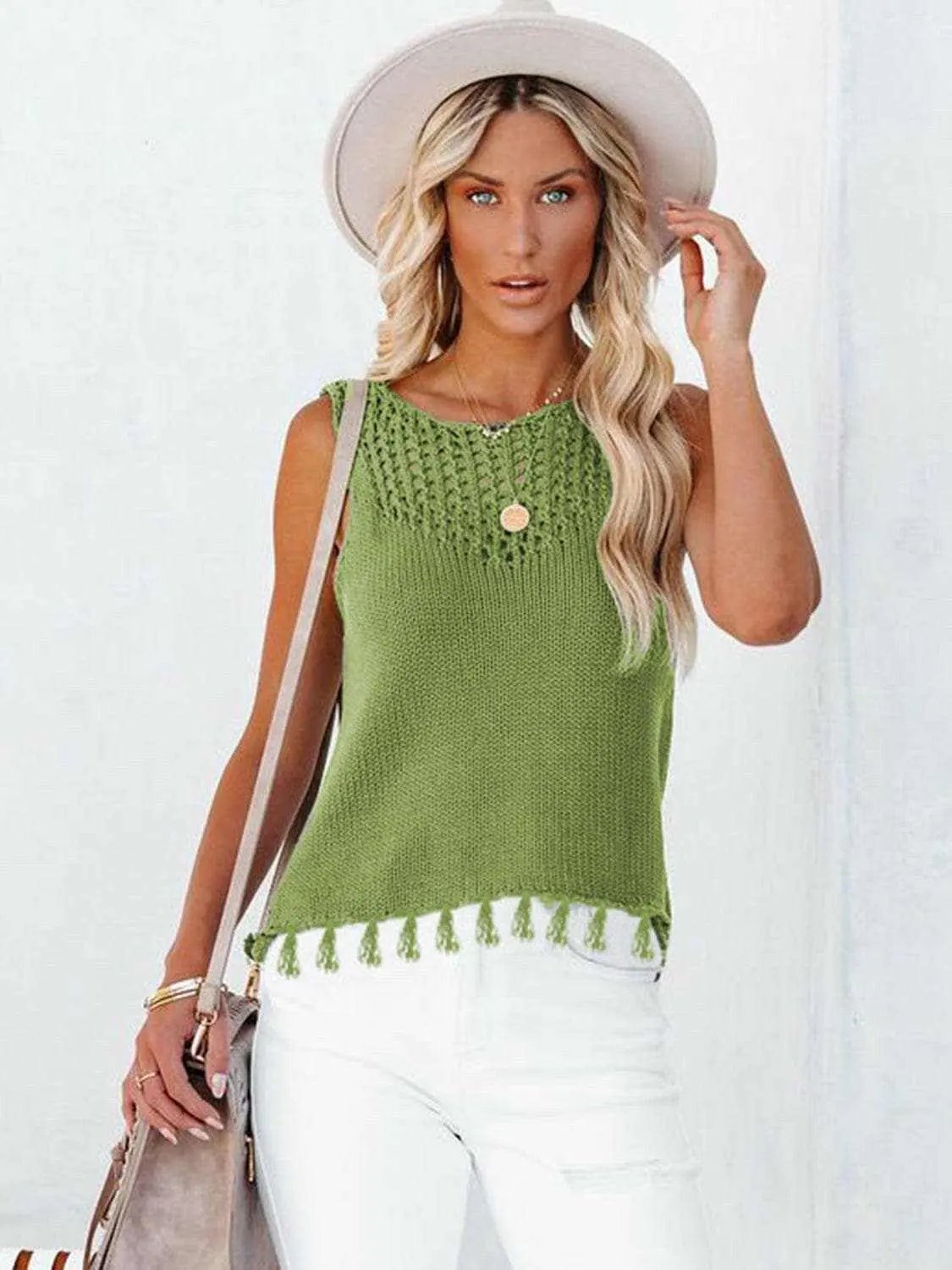 T-Shirts Trendsi just arrived - Chic cutout tank with tassels