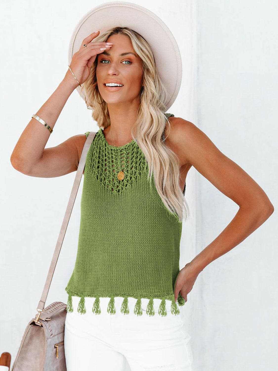 T-Shirts Trendsi just arrived - Chic cutout tank with tassels